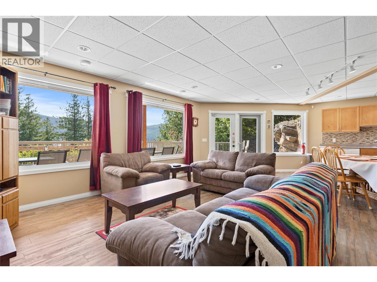 8738 Squilax Anglemont Road, St. Ives, British Columbia  V0E 1M9 - Photo 58 - 10336376