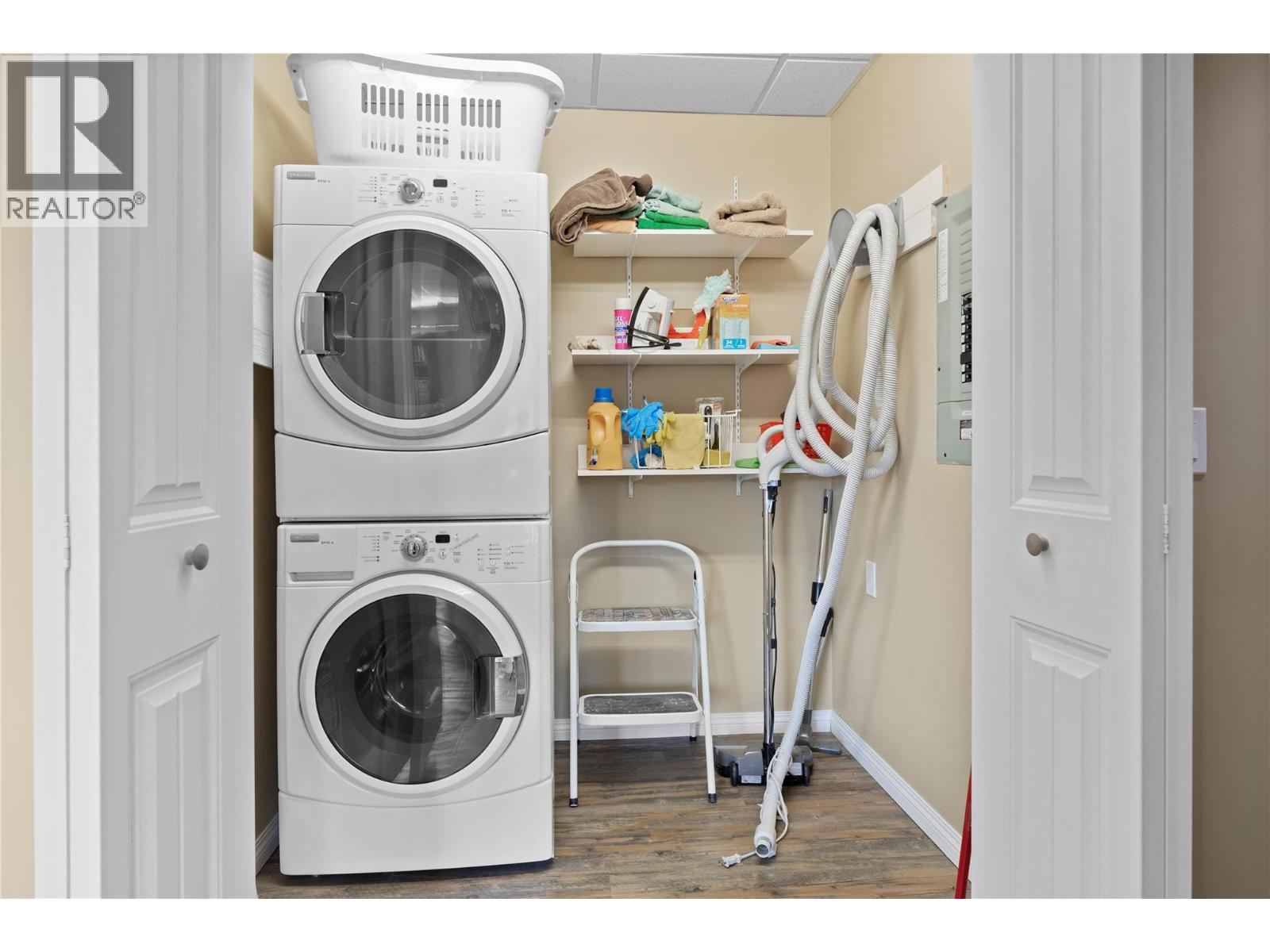 8738 Squilax Anglemont Road, St. Ives, British Columbia  V0E 1M9 - Photo 61 - 10336376