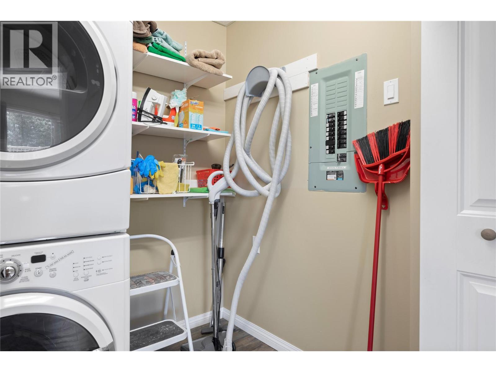 8738 Squilax Anglemont Road, St. Ives, British Columbia  V0E 1M9 - Photo 62 - 10336376