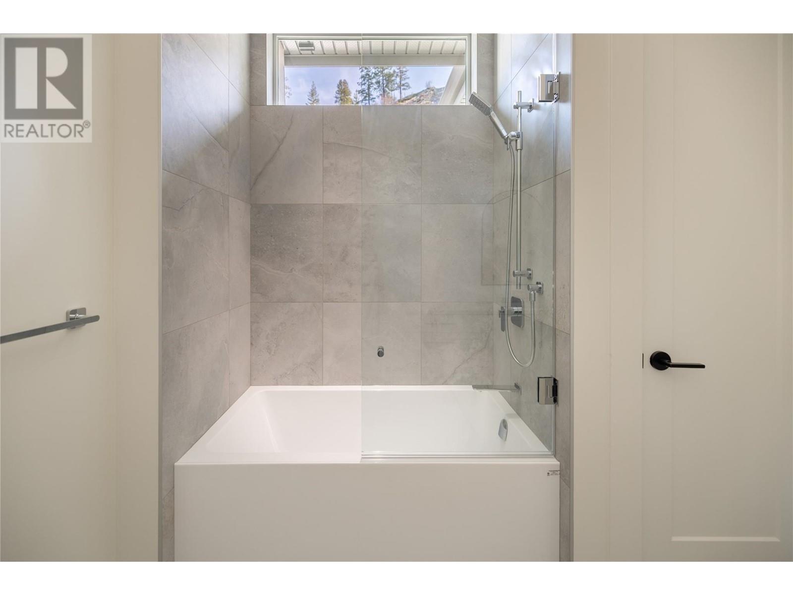 5650 The Edge Place Unit# 110, Kelowna, British Columbia  V1W 5M4 - Photo 29 - 10336989