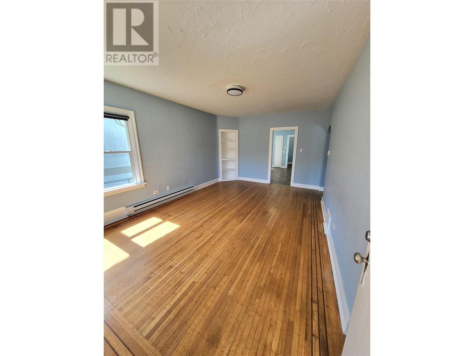 857 Main Street, Penticton, British Columbia  V2A 5E3 - Photo 19 - 10337033