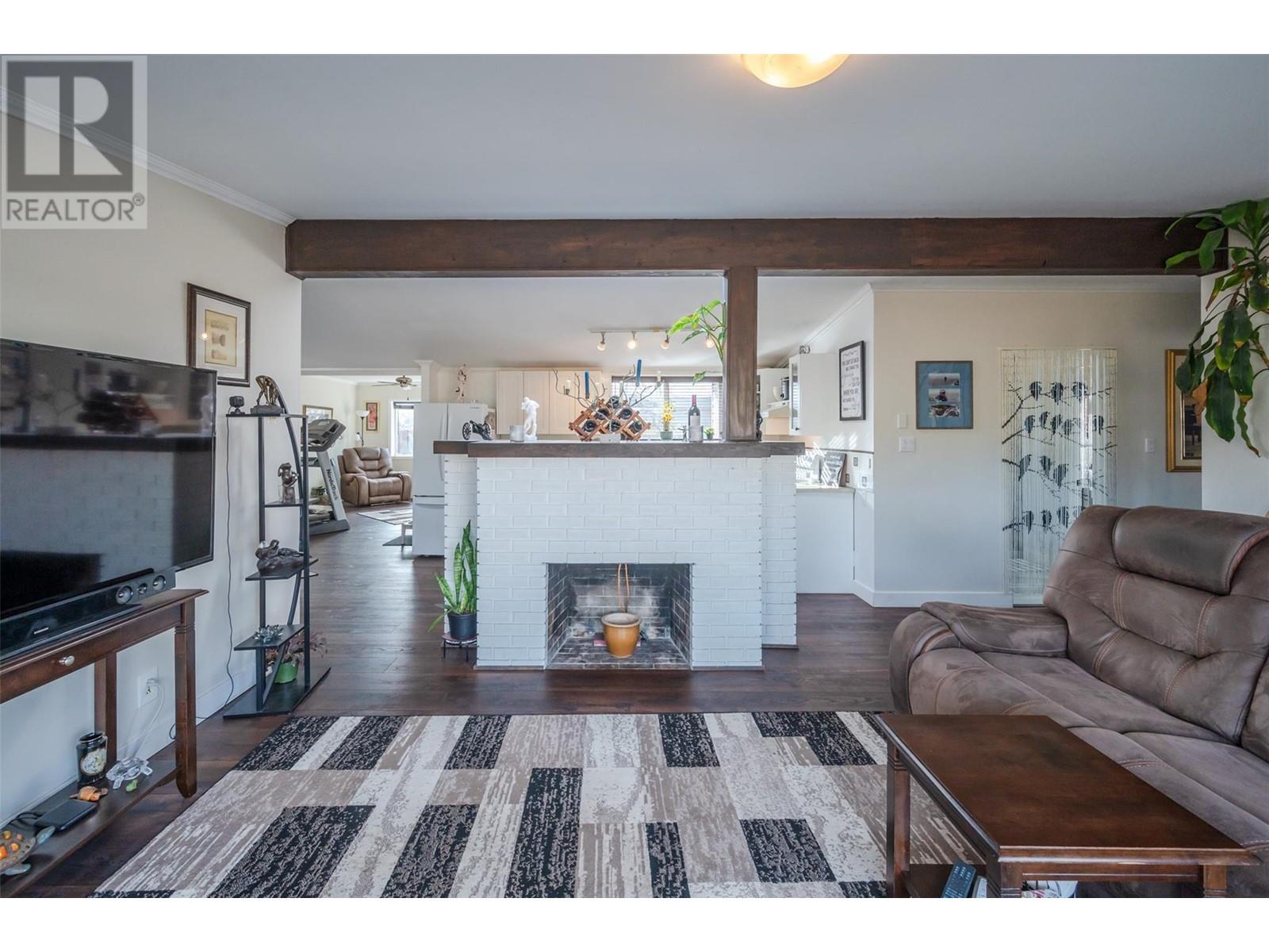 156 Mcculloch Drive, Penticton, British Columbia  V2A 3P7 - Photo 1 - 10337068