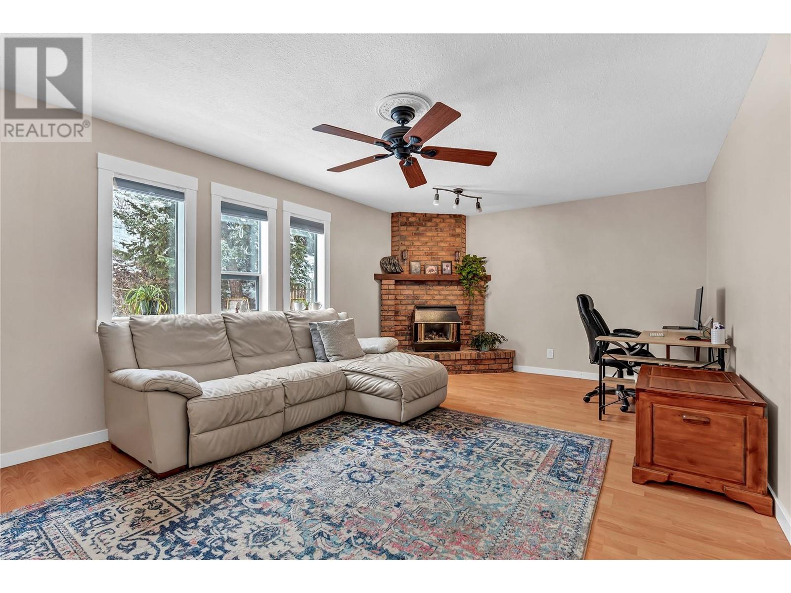 7990 Victoria Road S, Summerland, British Columbia  V0H 1Z2 - Photo 12 - 10336768