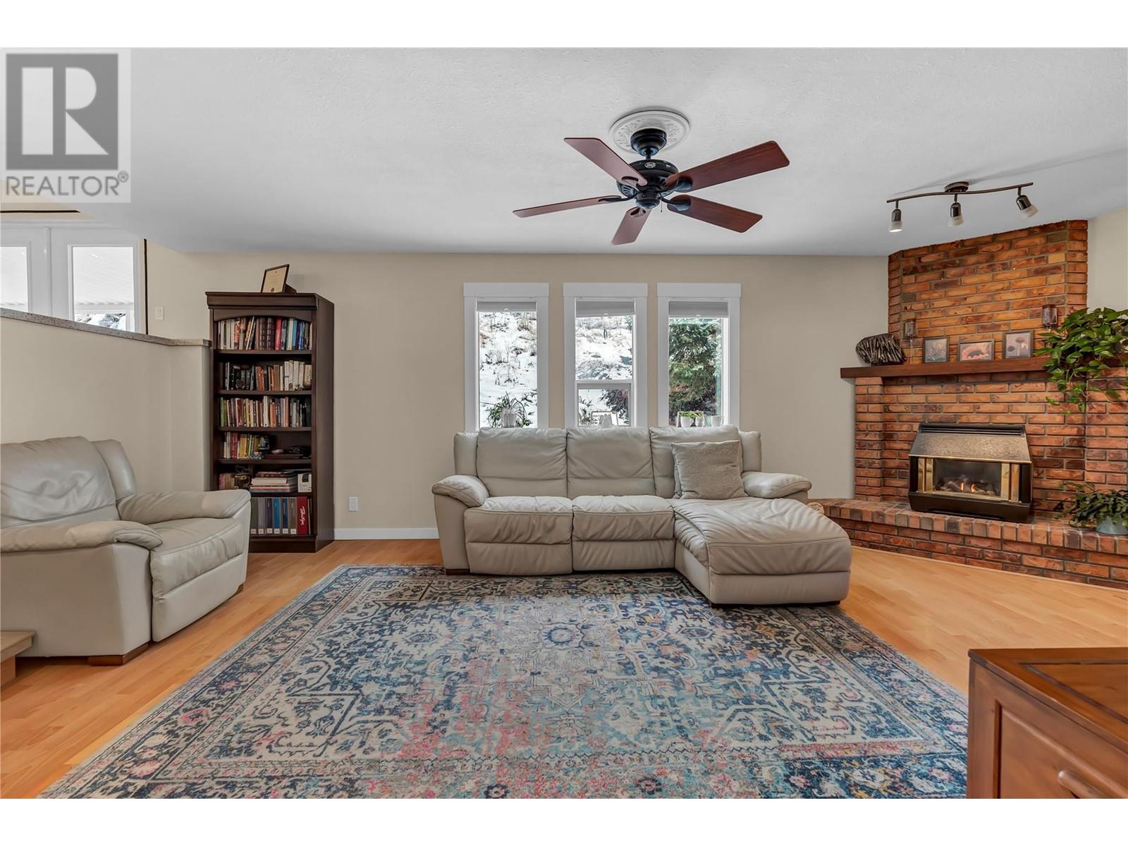 7990 Victoria Road S, Summerland, British Columbia  V0H 1Z2 - Photo 13 - 10336768