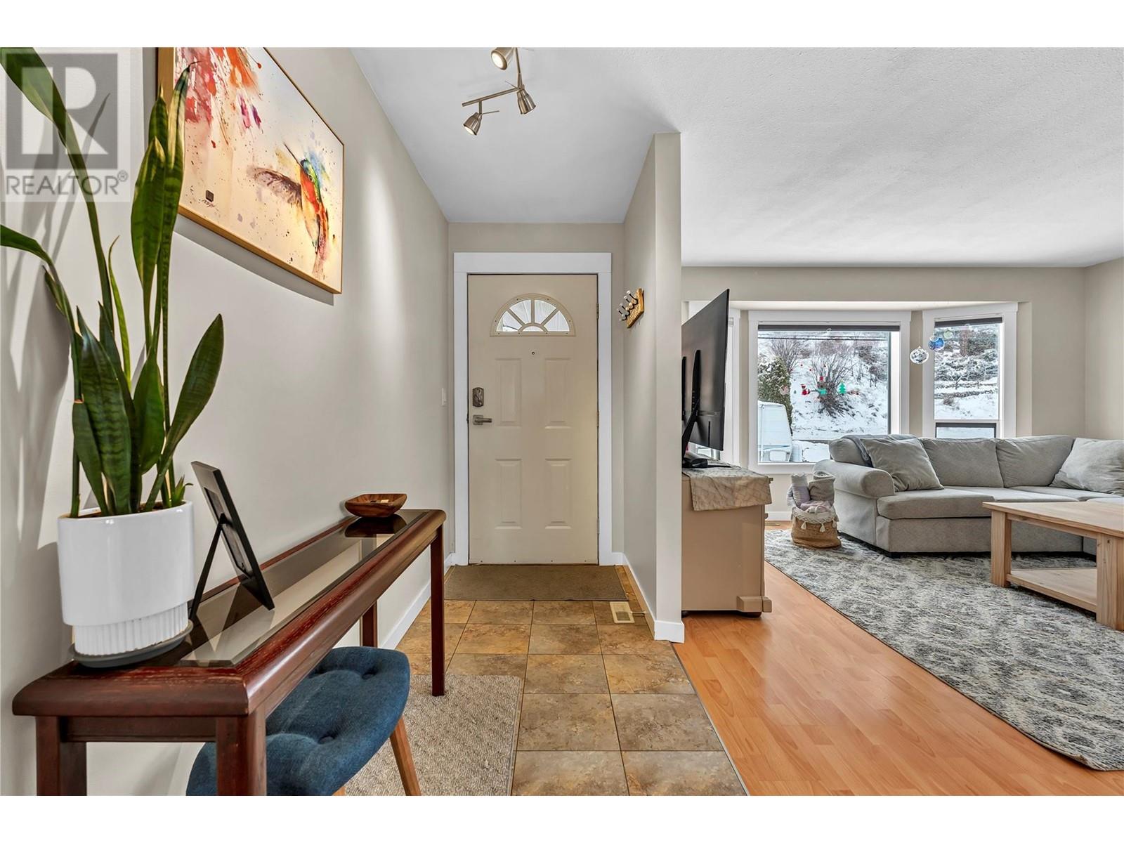 7990 Victoria Road S, Summerland, British Columbia  V0H 1Z2 - Photo 3 - 10336768