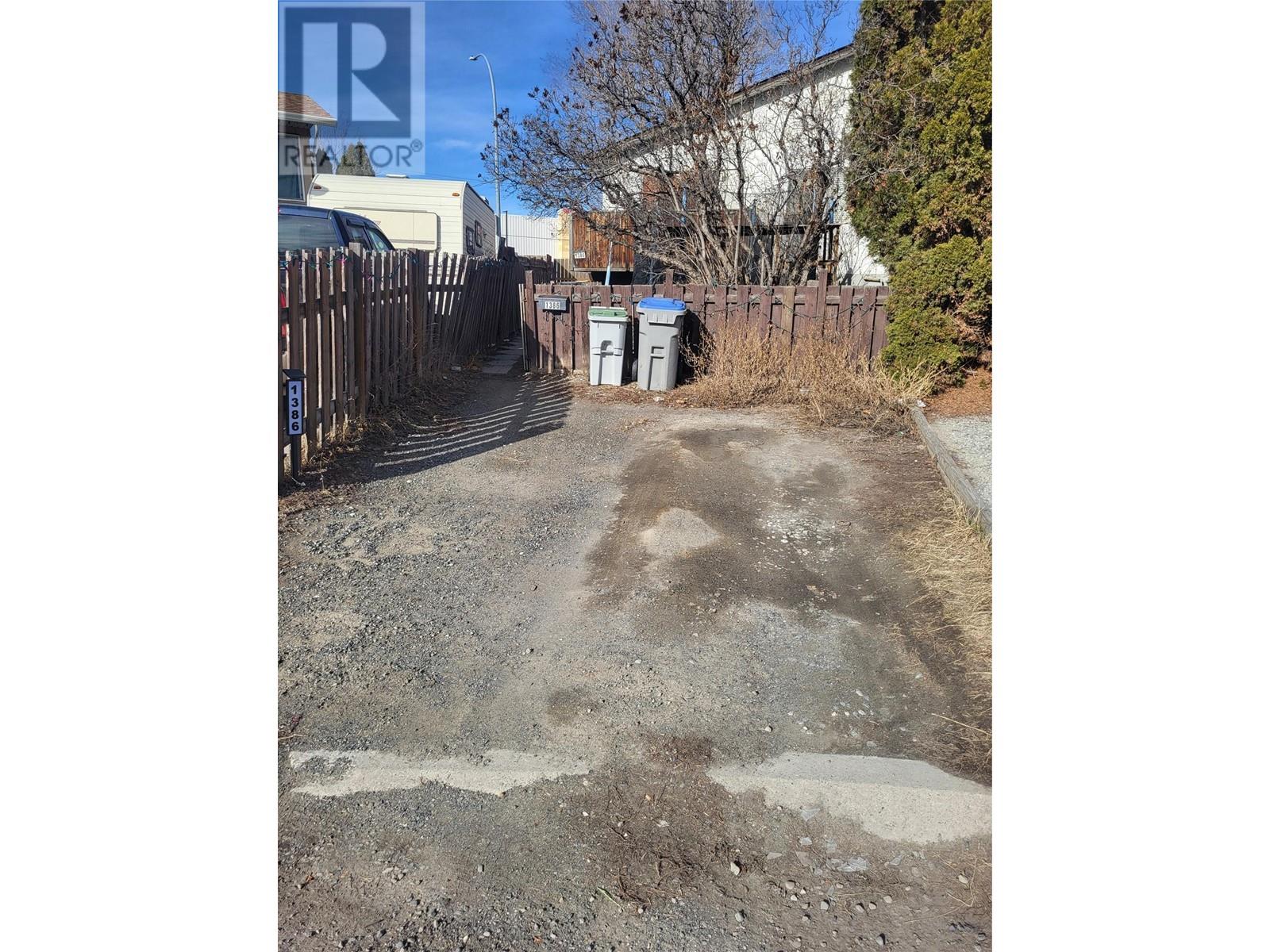 1386 Ottawa Place, Kamloops, British Columbia  V2B 7W4 - Photo 1 - 10337217