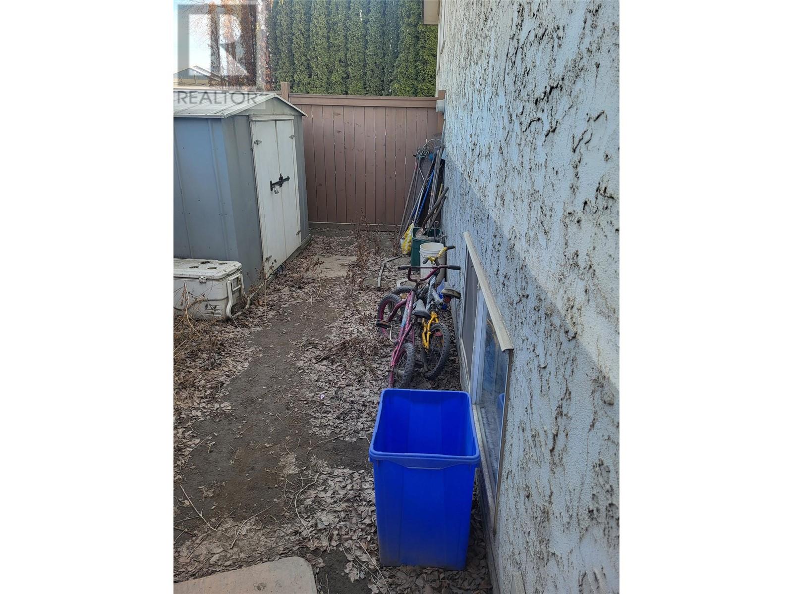 1386 Ottawa Place, Kamloops, British Columbia  V2B 7W4 - Photo 5 - 10337217