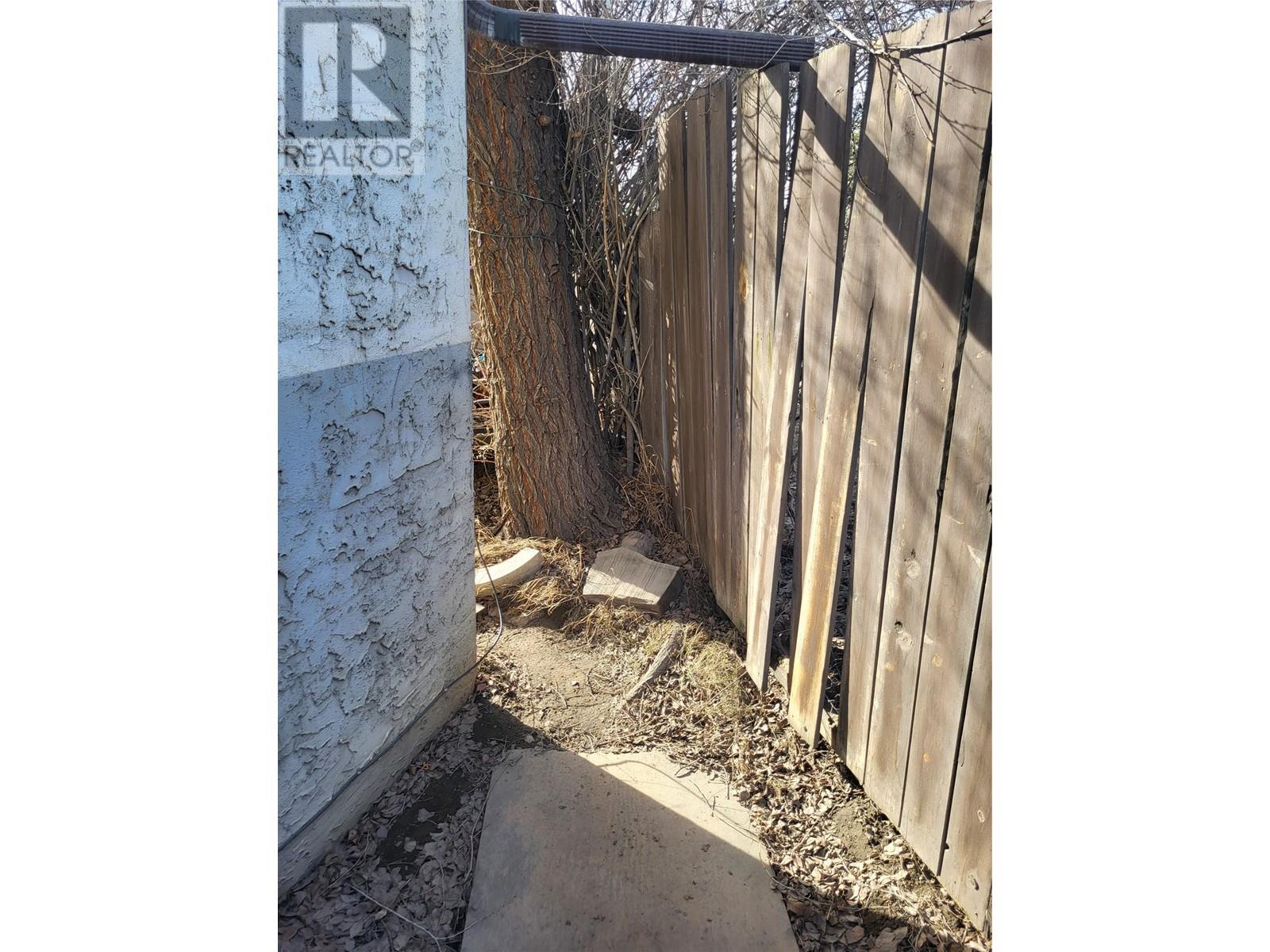 1386 Ottawa Place, Kamloops, British Columbia  V2B 7W4 - Photo 7 - 10337217