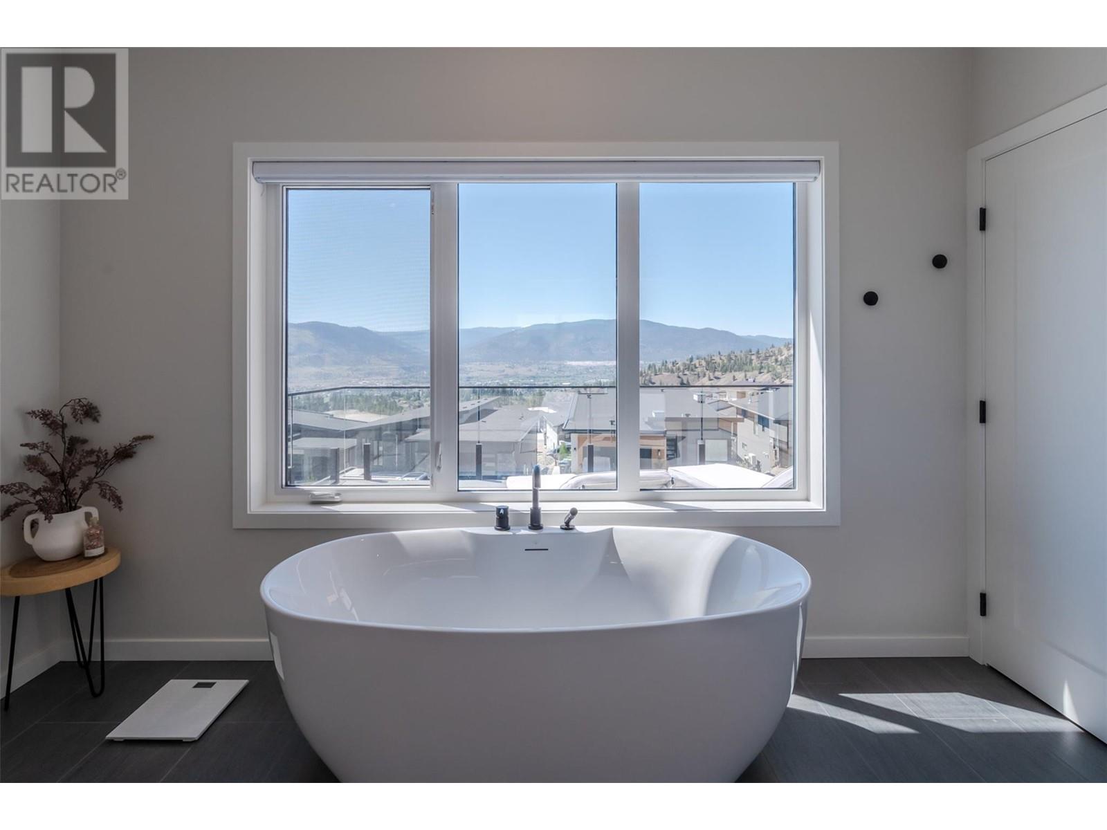 174 Fawn Court, Penticton, British Columbia  V2A 0C8 - Photo 30 - 10337149