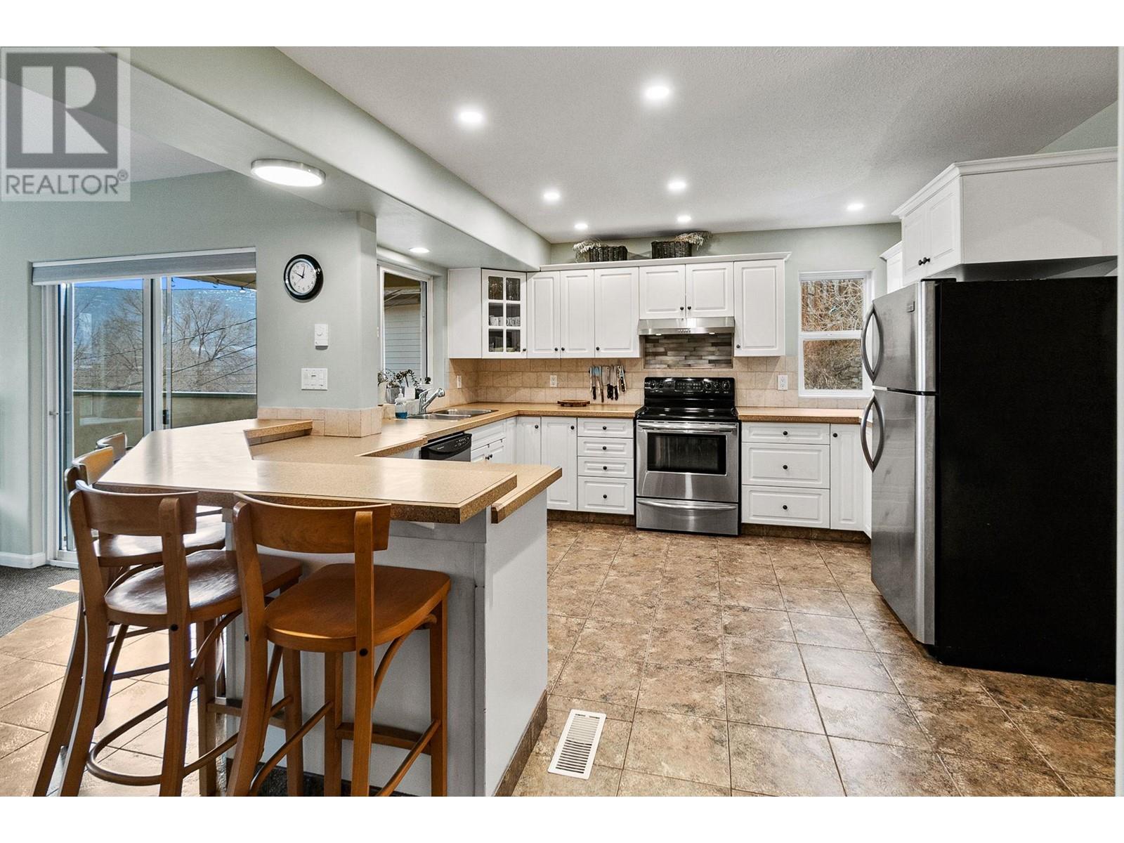 712 Creekside Road, Penticton, British Columbia  V2A 2C4 - Photo 26 - 10337227