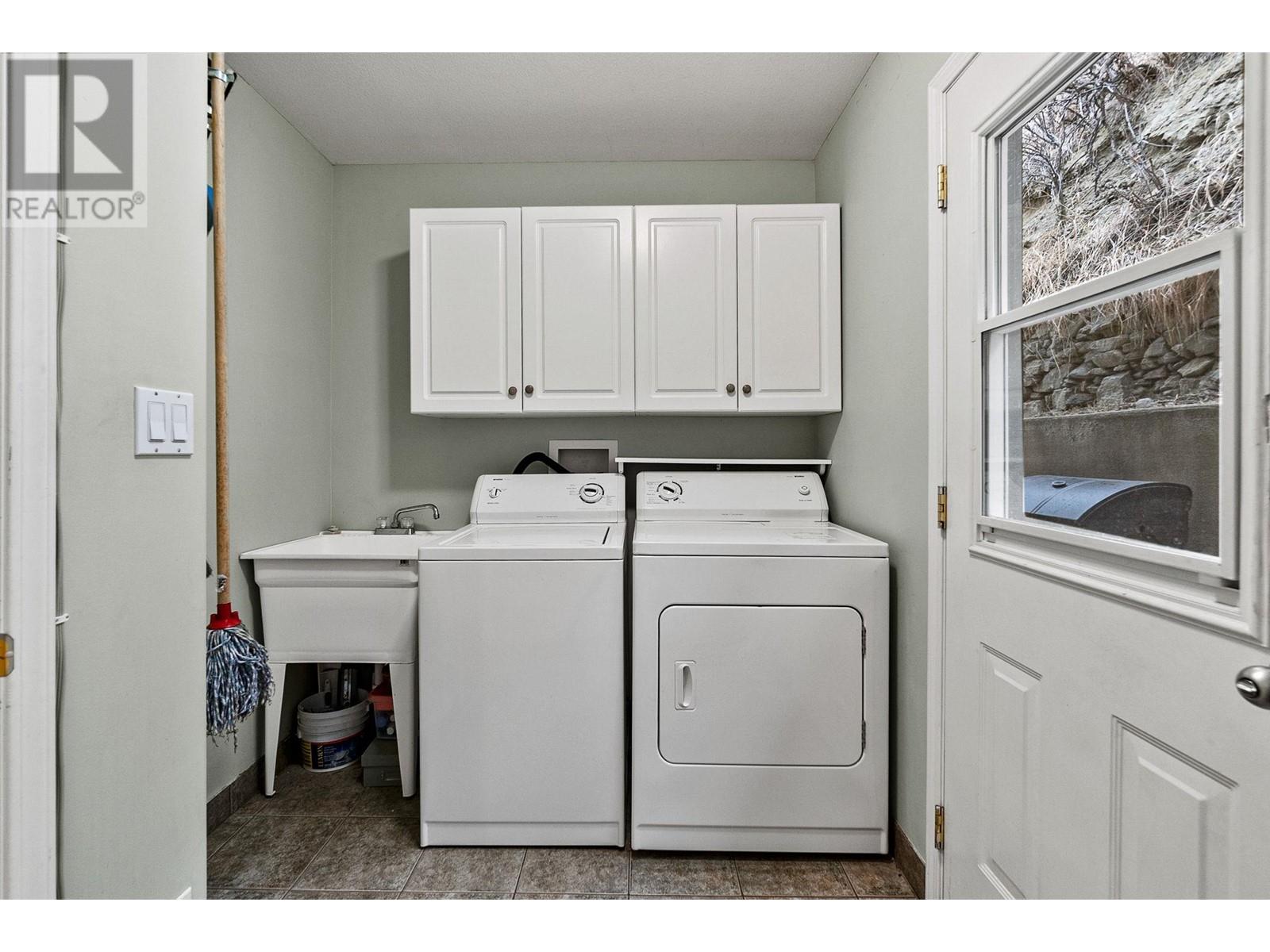 712 Creekside Road, Penticton, British Columbia  V2A 2C4 - Photo 33 - 10337227