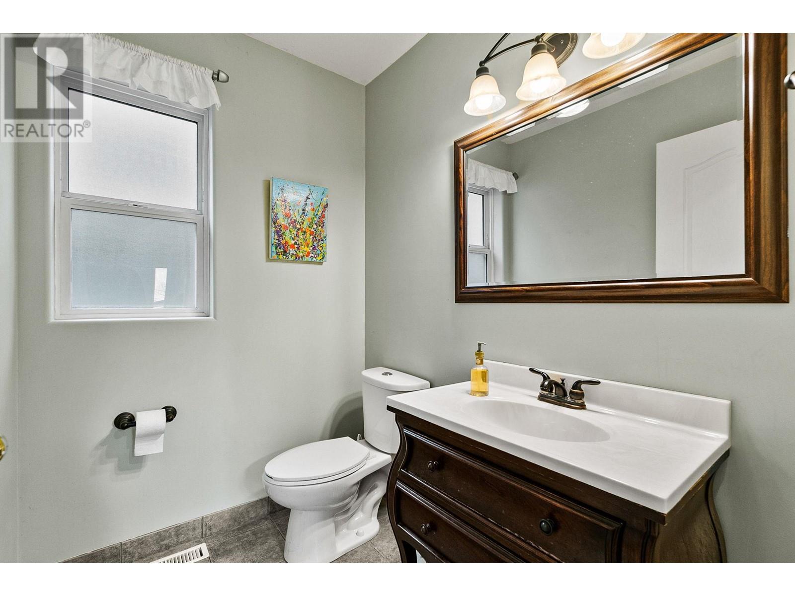 712 Creekside Road, Penticton, British Columbia  V2A 2C4 - Photo 35 - 10337227