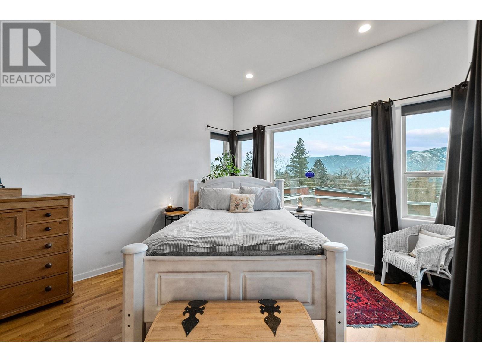 712 Creekside Road, Penticton, British Columbia  V2A 2C4 - Photo 37 - 10337227