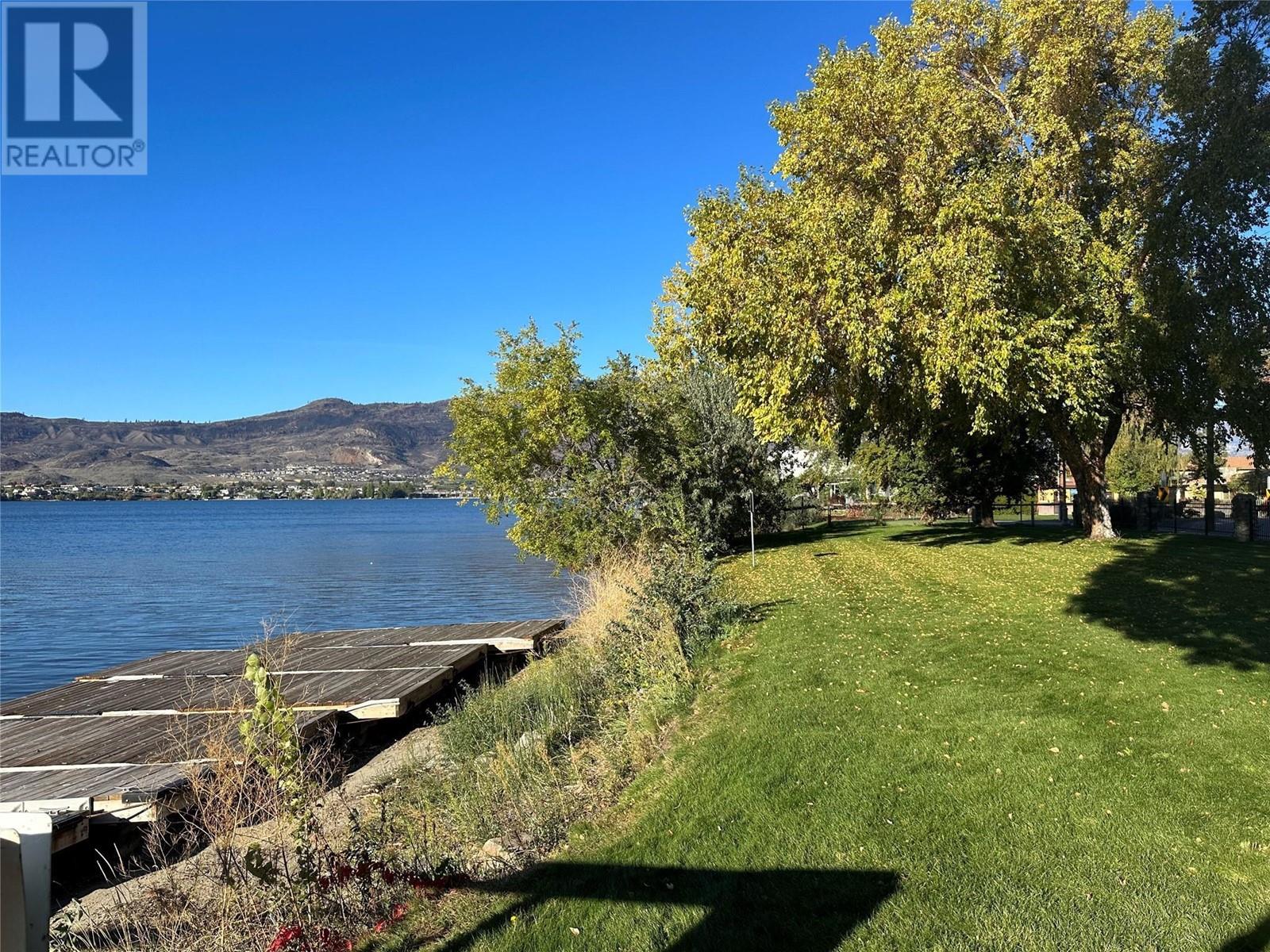 5401 Lakeshore Drive Unit# 205, Osoyoos, British Columbia  V0H 1V6 - Photo 2 - 10337121