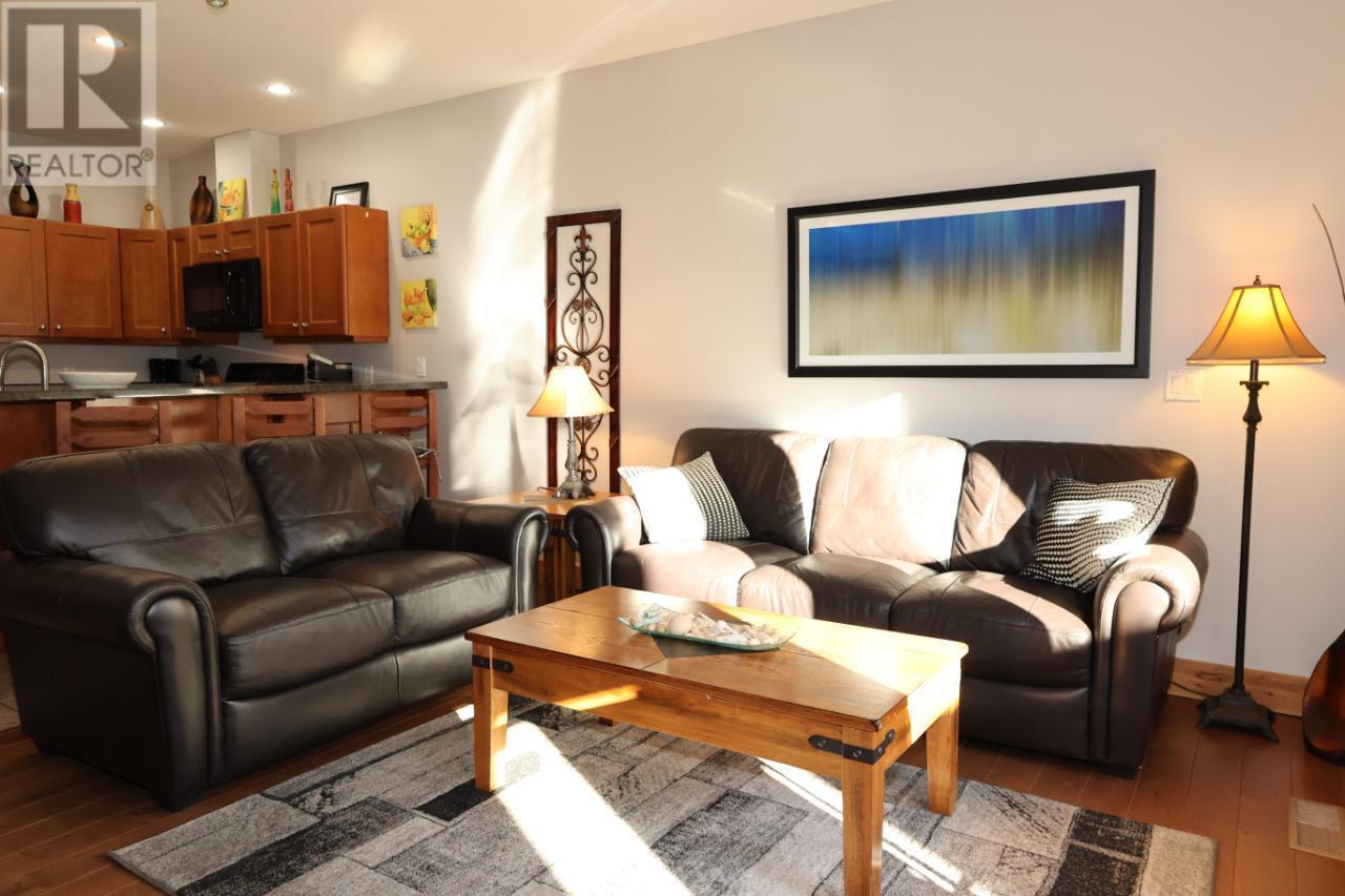 5401 Lakeshore Drive Unit# 205, Osoyoos, British Columbia  V0H 1V6 - Photo 8 - 10337121