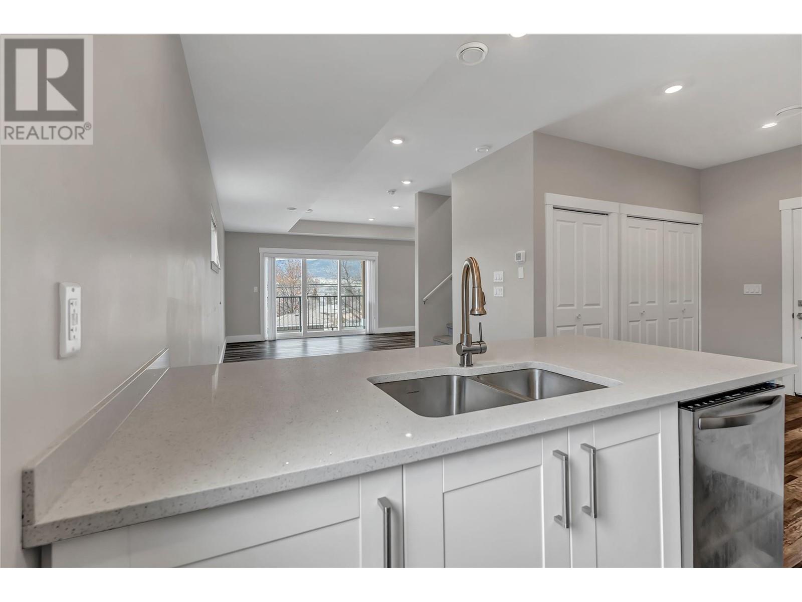 1467 Government Street Unit# 101/102, Penticton, British Columbia  V2A 4V9 - Photo 8 - 10336931