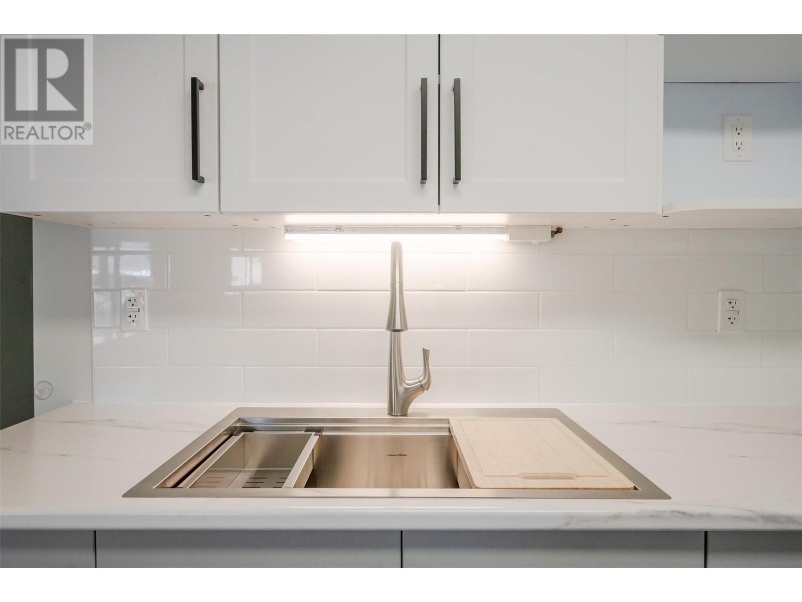 197 Dauphin Avenue Unit# 14, Penticton, British Columbia  V2A 3S3 - Photo 10 - 10337188