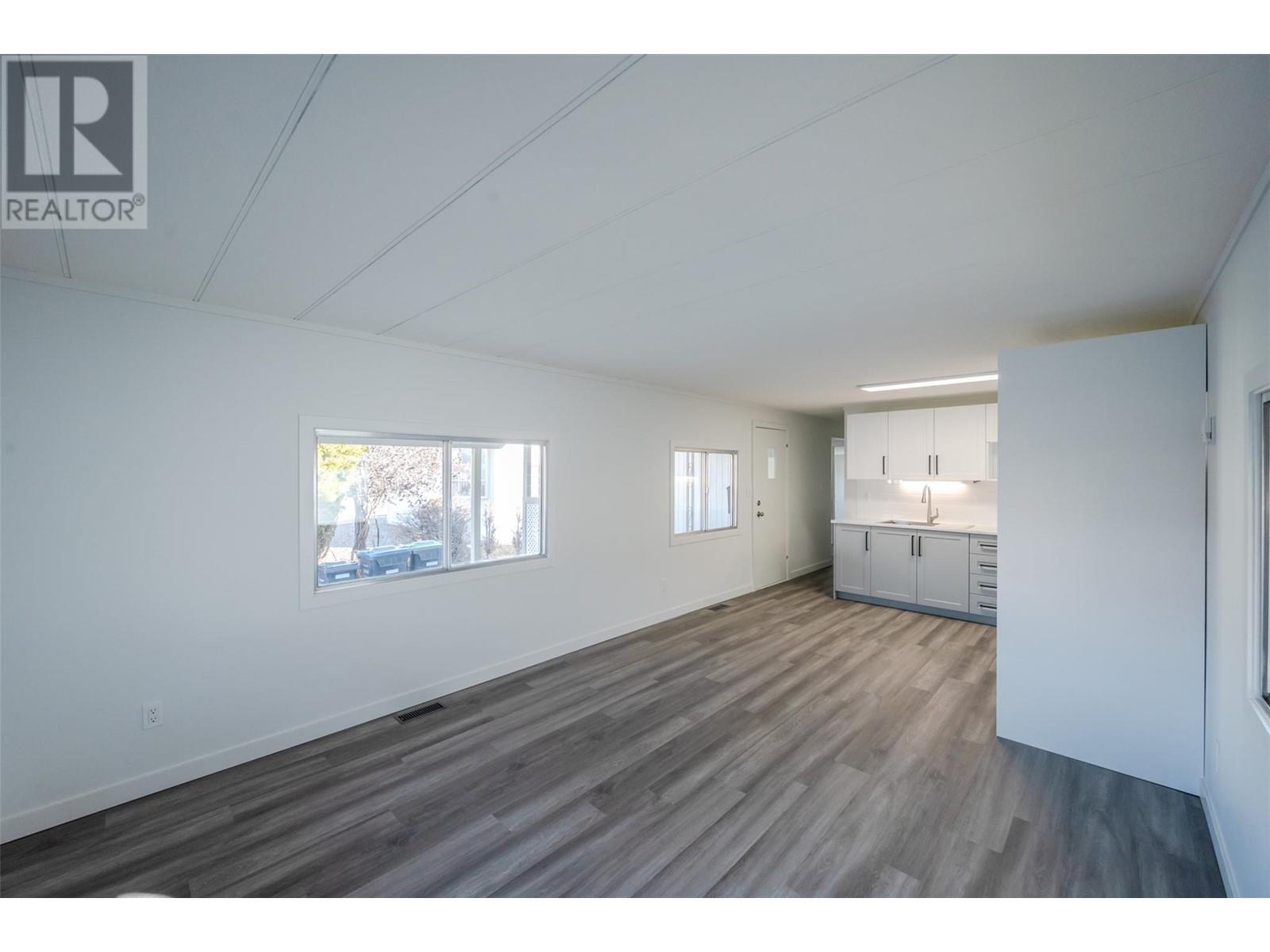 197 Dauphin Avenue Unit# 14, Penticton, British Columbia  V2A 3S3 - Photo 5 - 10337188