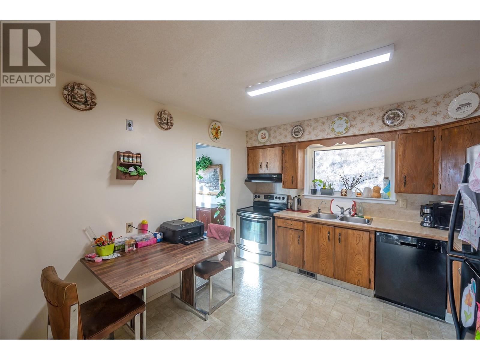 9800 Giants Head Road, Summerland, British Columbia  V0H 1Z7 - Photo 17 - 10337392