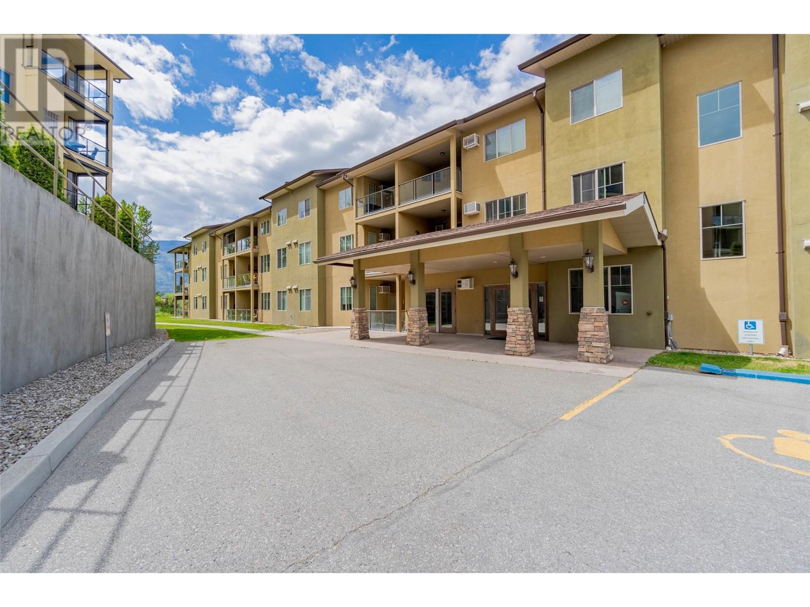 921 Spillway Road Unit# 309a, Oliver, British Columbia  V0H 1T8 - Photo 1 - 10337369