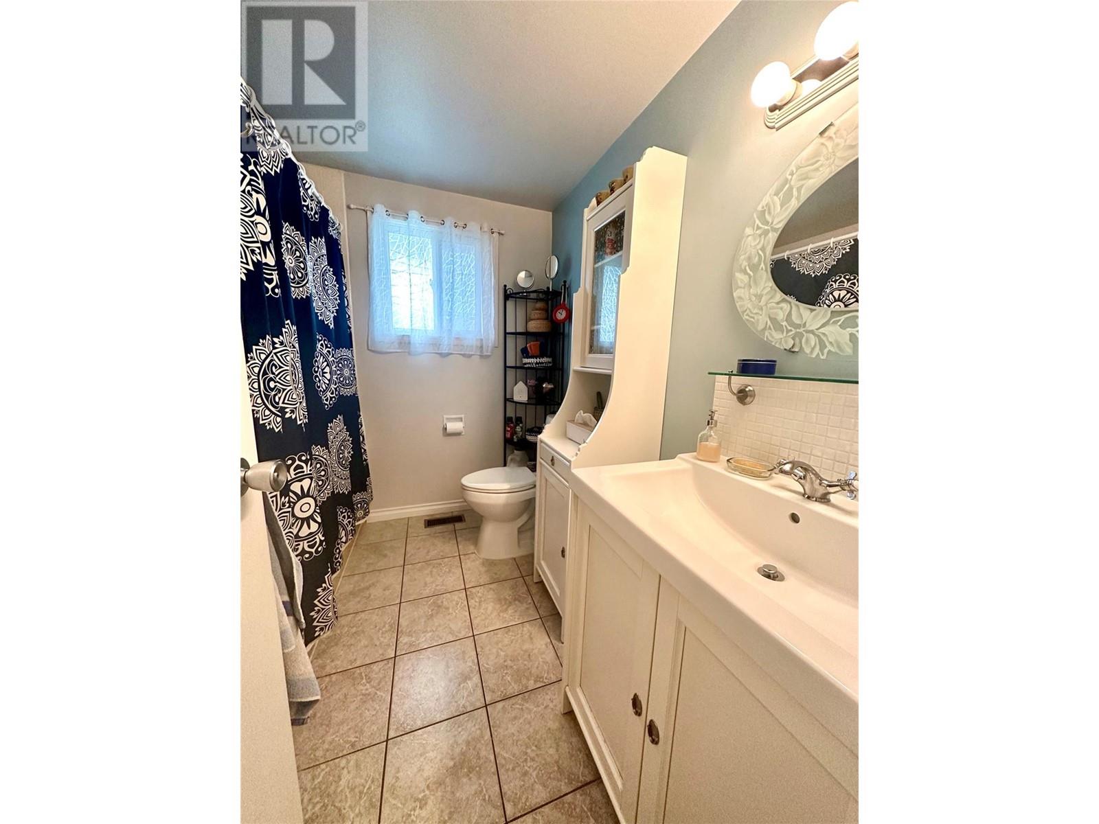 6491 Park Drive Drive, Oliver, British Columbia  V0H 1T4 - Photo 24 - 10336816