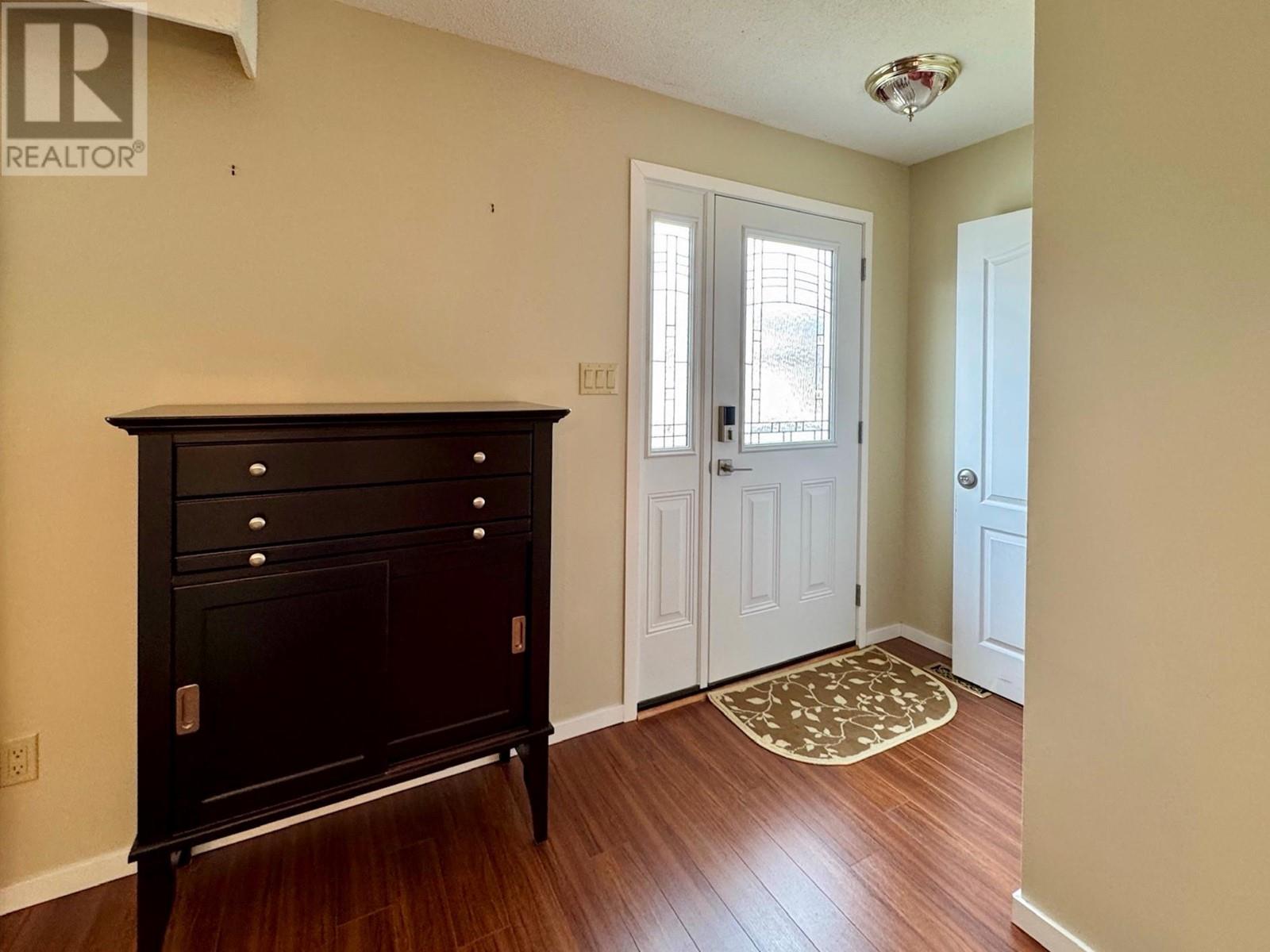 145 Blairmore Crescent, Penticton, British Columbia  V2A 7E2 - Photo 3 - 10337148