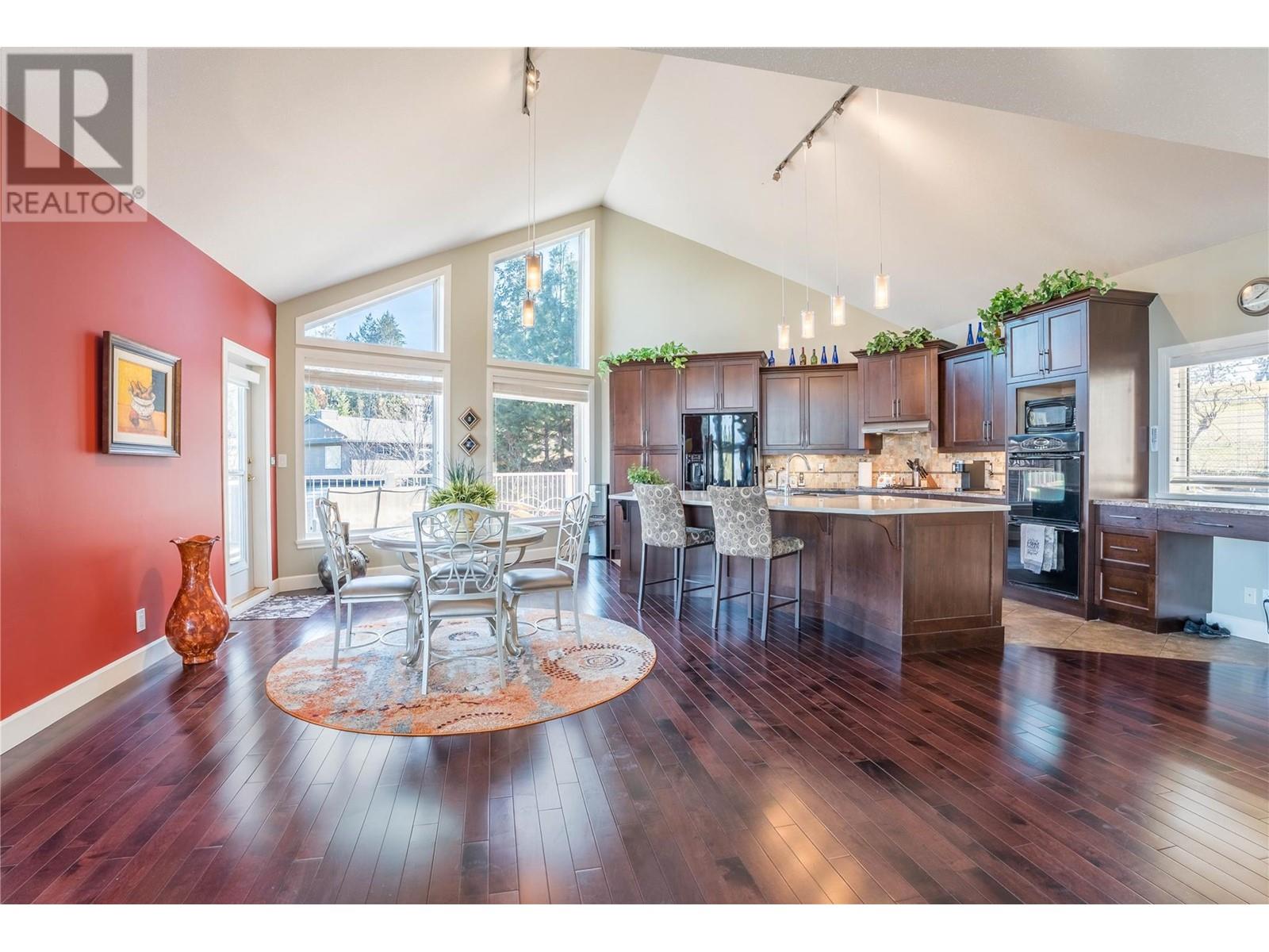136 Sumac Ridge Drive, Summerland, British Columbia  V0H 1Z6 - Photo 5 - 10337026