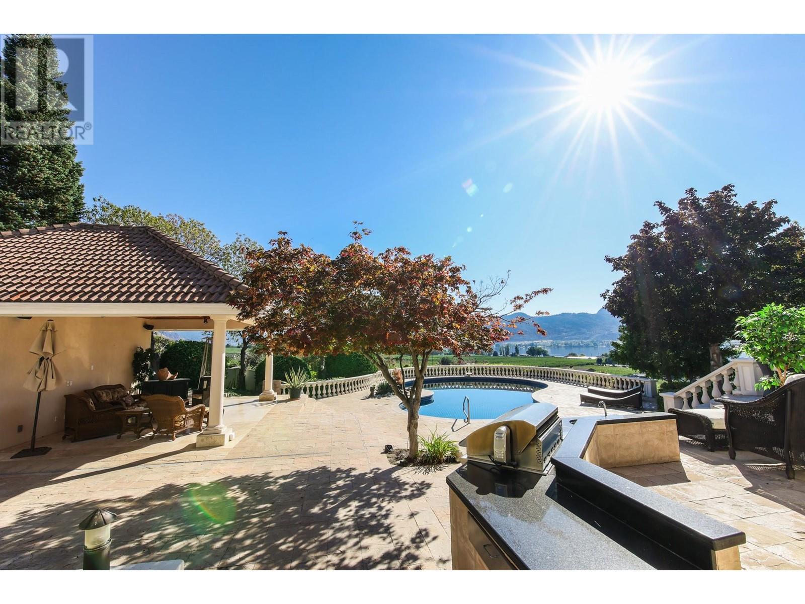 3715 30th Avenue, Osoyoos, British Columbia  V0H 1V6 - Photo 16 - 10335812