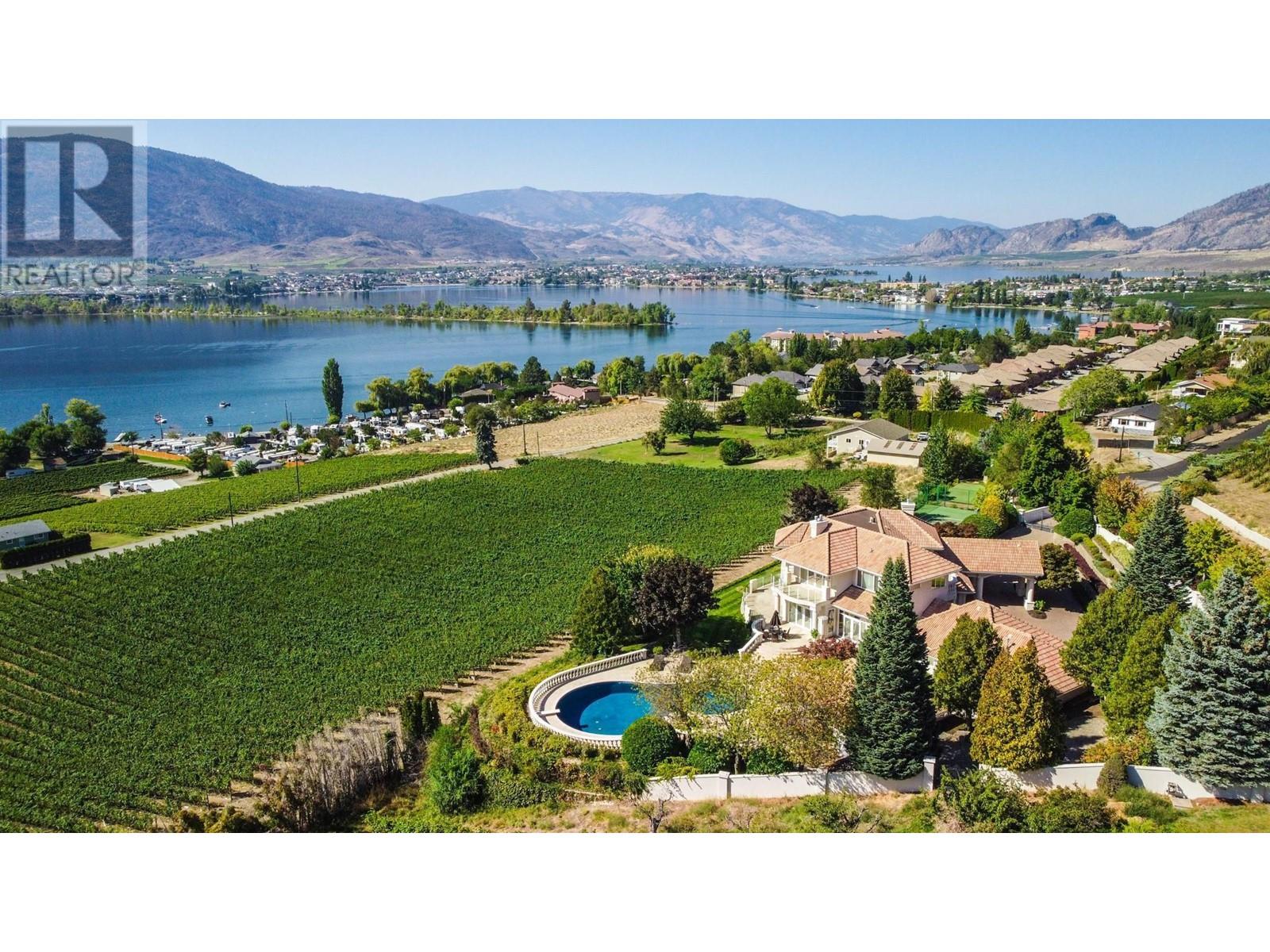 3715 30th Avenue, Osoyoos, British Columbia  V0H 1V6 - Photo 2 - 10335812