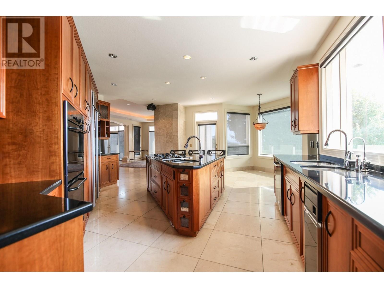 3715 30th Avenue, Osoyoos, British Columbia  V0H 1V6 - Photo 30 - 10335812