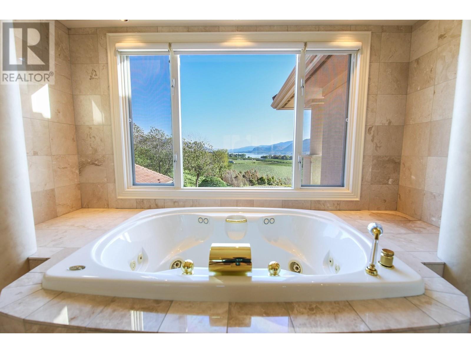 3715 30th Avenue, Osoyoos, British Columbia  V0H 1V6 - Photo 41 - 10335812