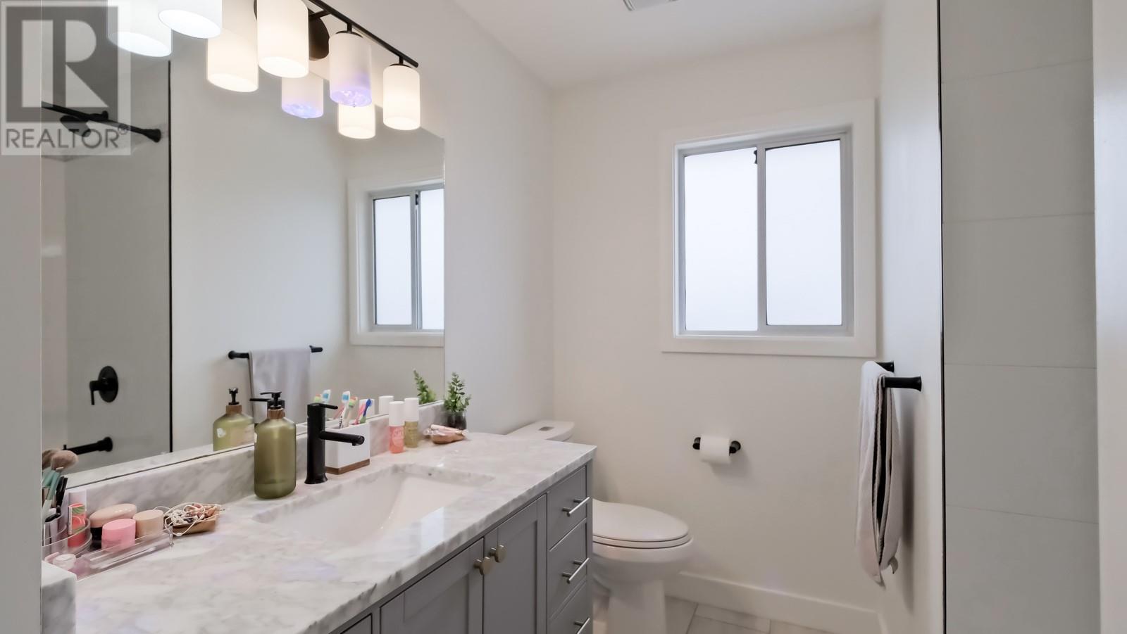 163 Rogers Crescent, Penticton, British Columbia  V2A 8E6 - Photo 17 - 10337454