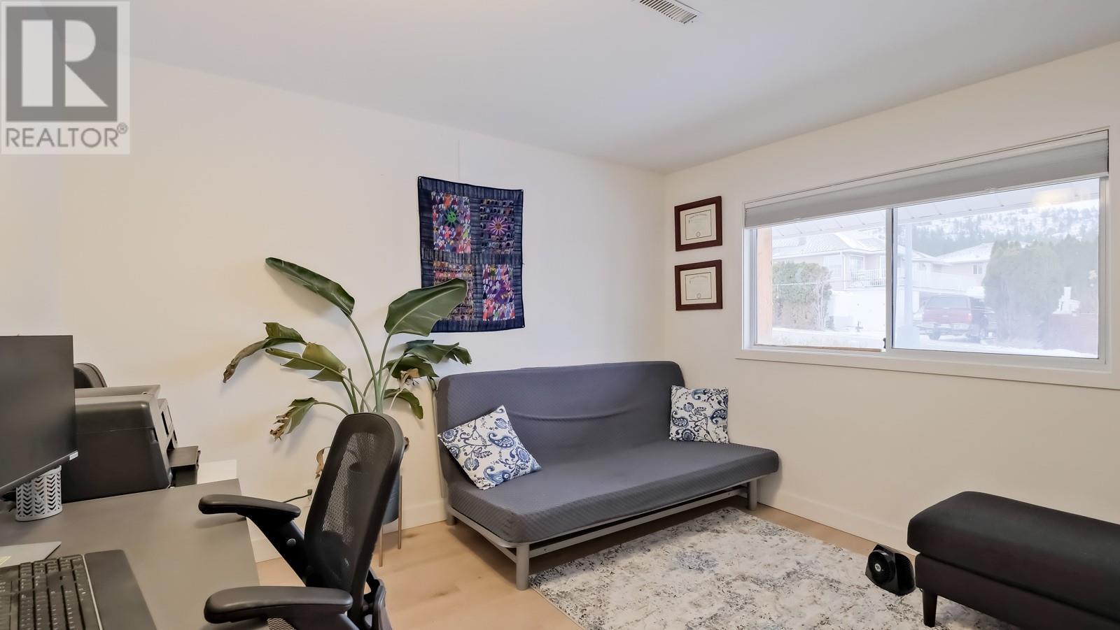 163 Rogers Crescent, Penticton, British Columbia  V2A 8E6 - Photo 21 - 10337454