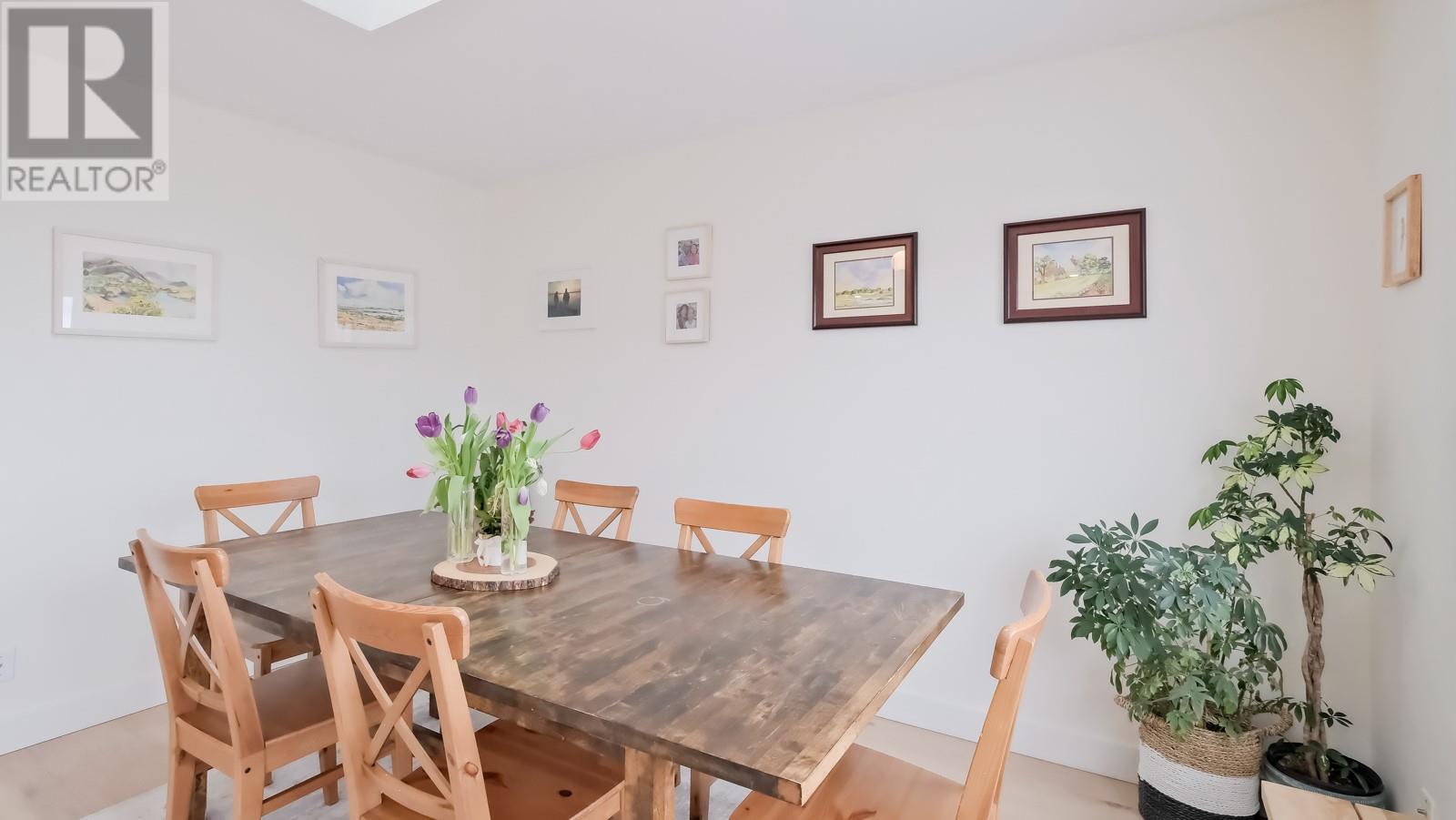 163 Rogers Crescent, Penticton, British Columbia  V2A 8E6 - Photo 5 - 10337454