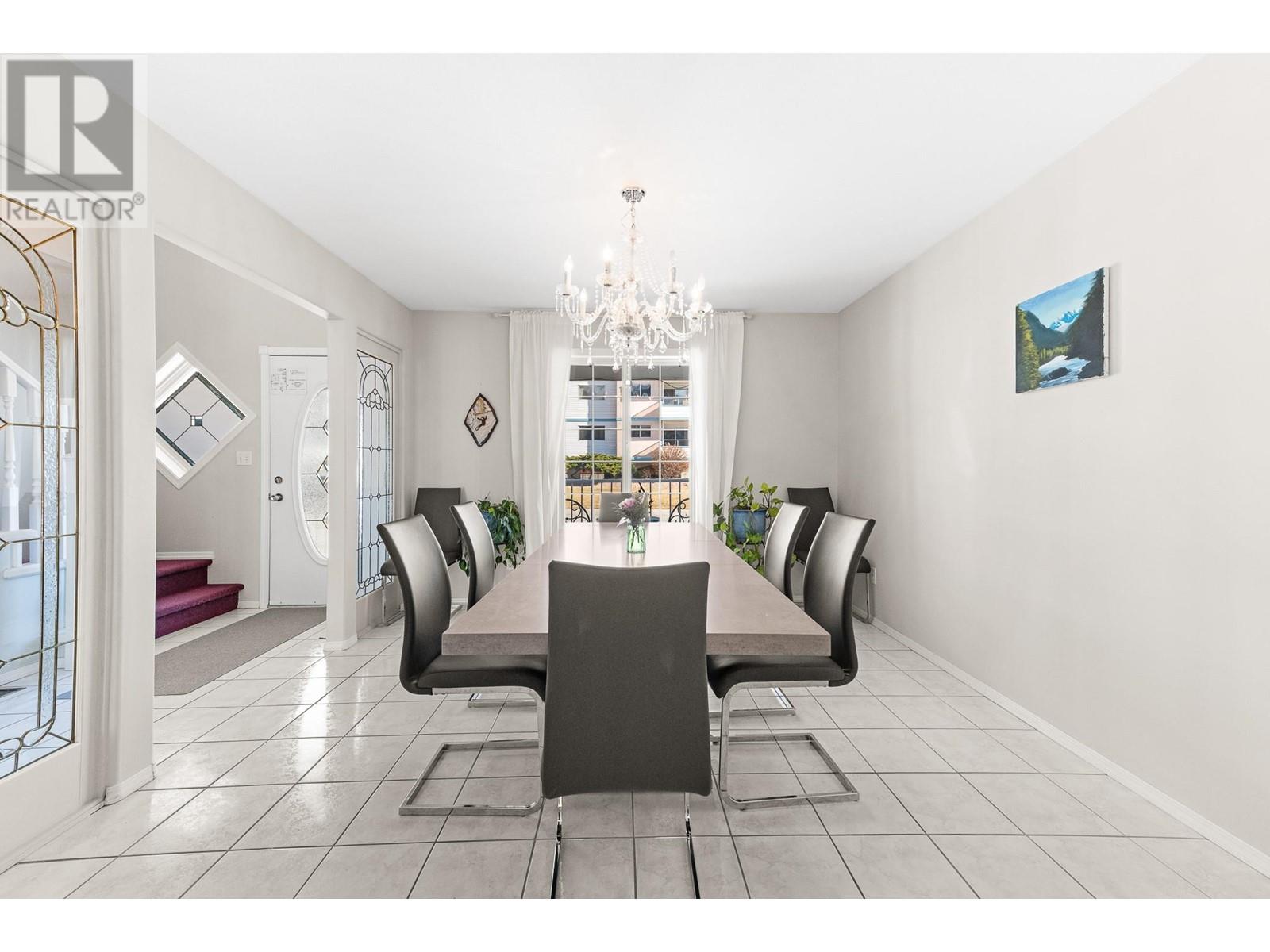 935 Argyle Street, Penticton, British Columbia  V2A 5P1 - Photo 3 - 10336547