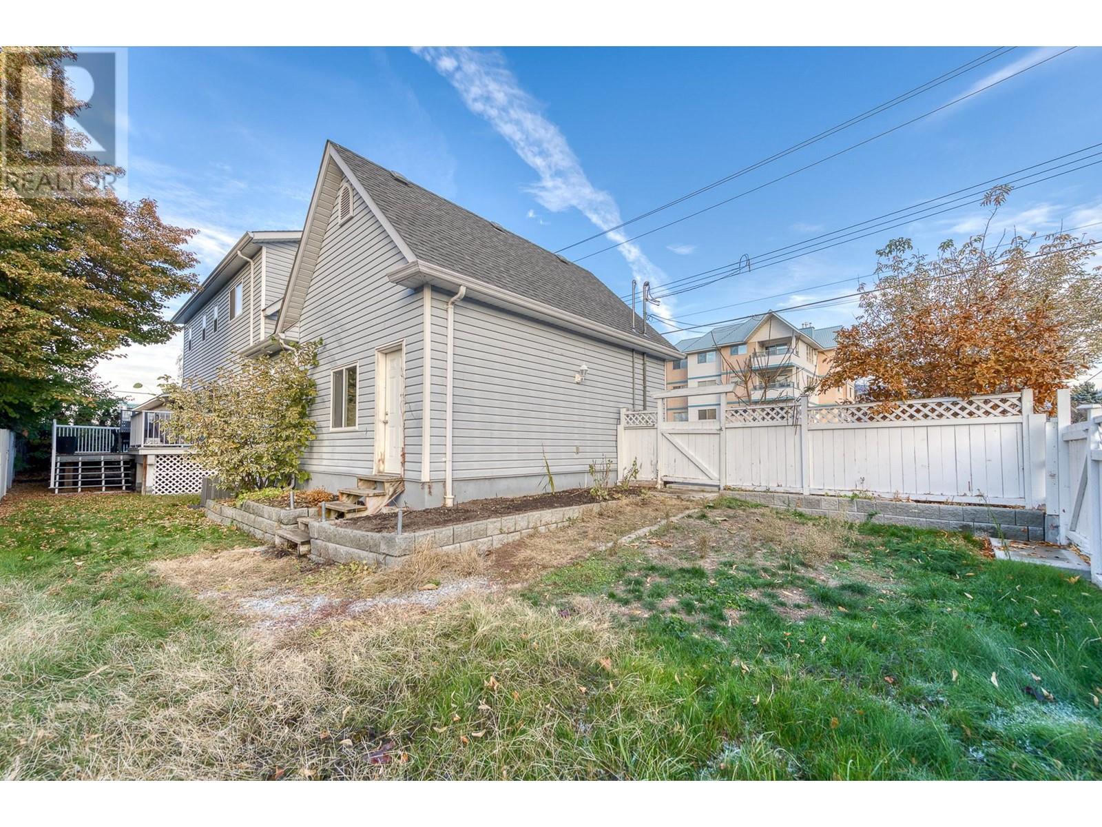 935 Argyle Street, Penticton, British Columbia  V2A 5P1 - Photo 34 - 10336547