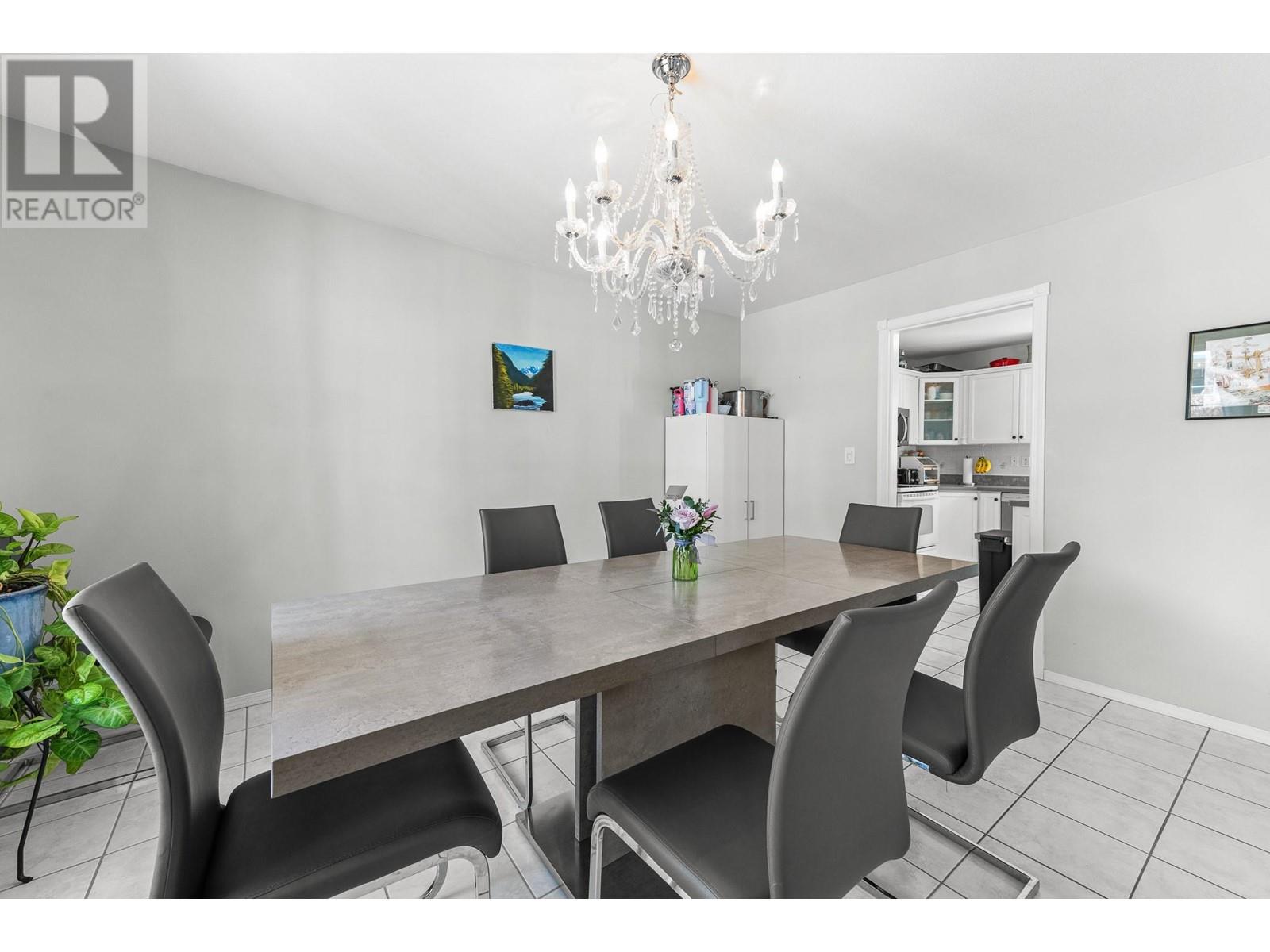 935 Argyle Street, Penticton, British Columbia  V2A 5P1 - Photo 4 - 10336547