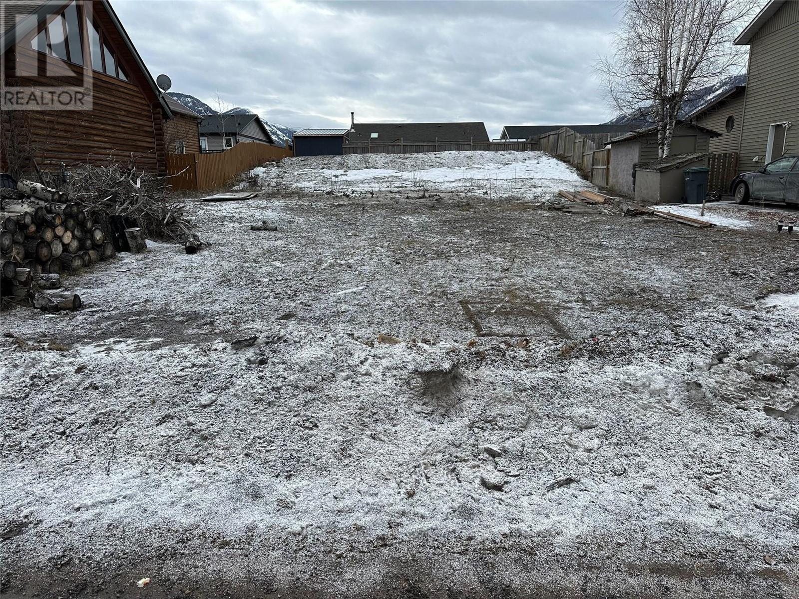 1316 Cypress Drive, Sparwood, British Columbia  V0B 2G2 - Photo 3 - 10337280