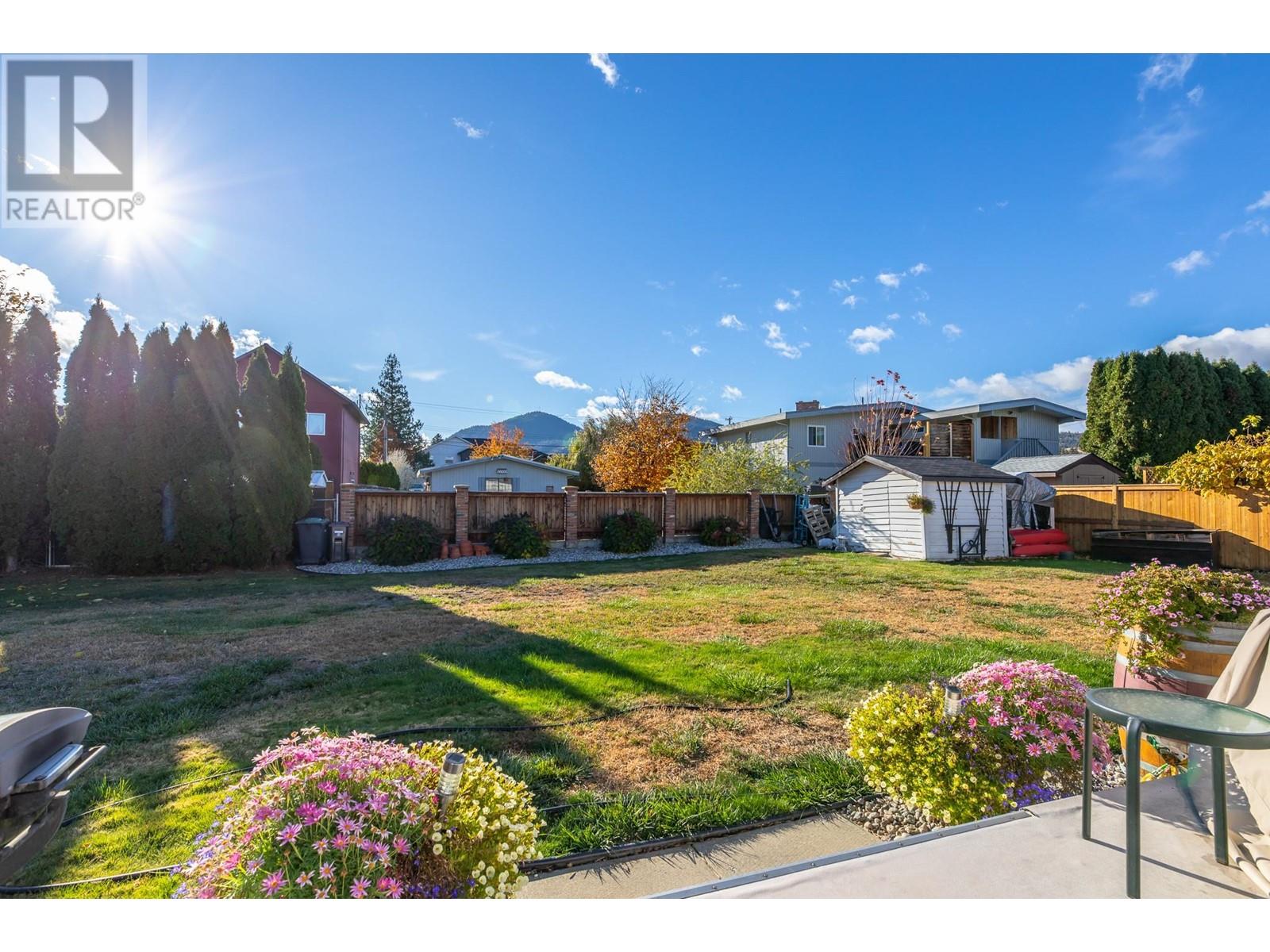 1507 Harding Street, Summerland, British Columbia  V0H 1Z9 - Photo 3 - 10336928