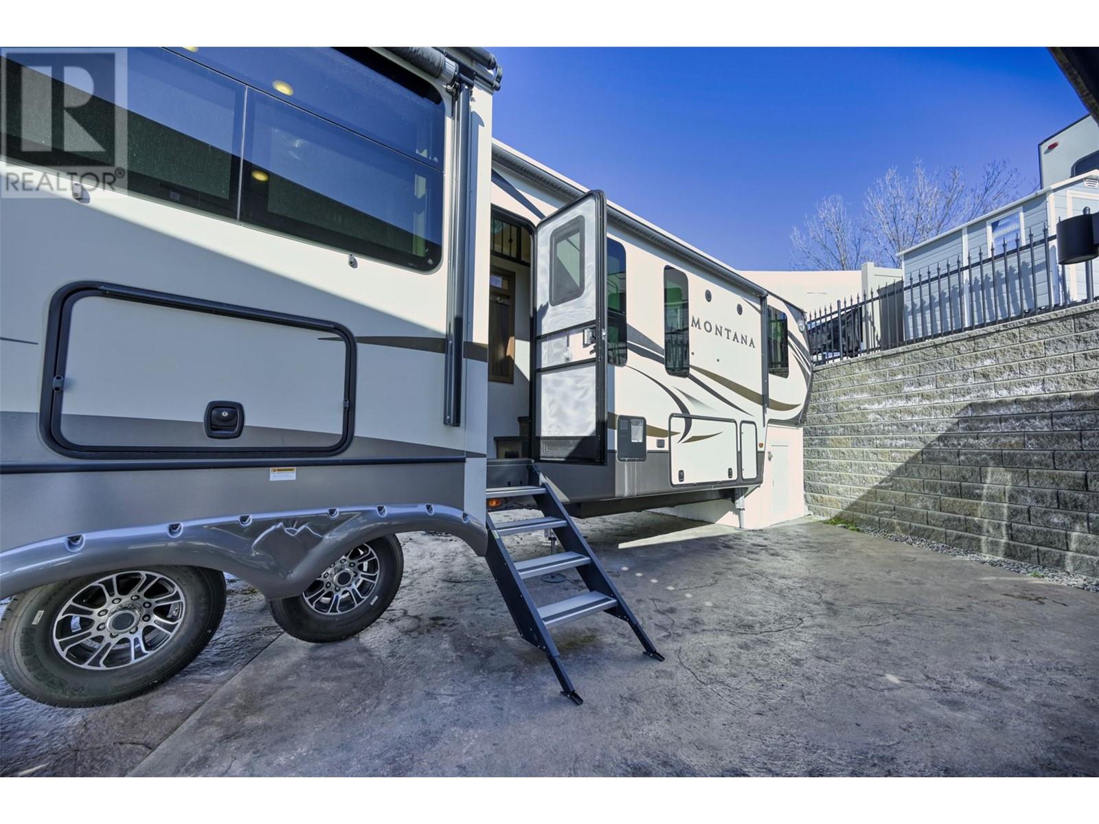 3207 Lakeshore Drive Unit# 65 & 66, Osoyoos, British Columbia  V0H 1V6 - Photo 11 - 10336653