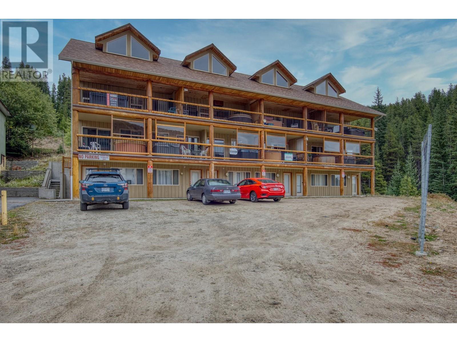 161 Clearview Crescent Unit# 301, Penticton, British Columbia  V2A 0E2 - Photo 1 - 10337760
