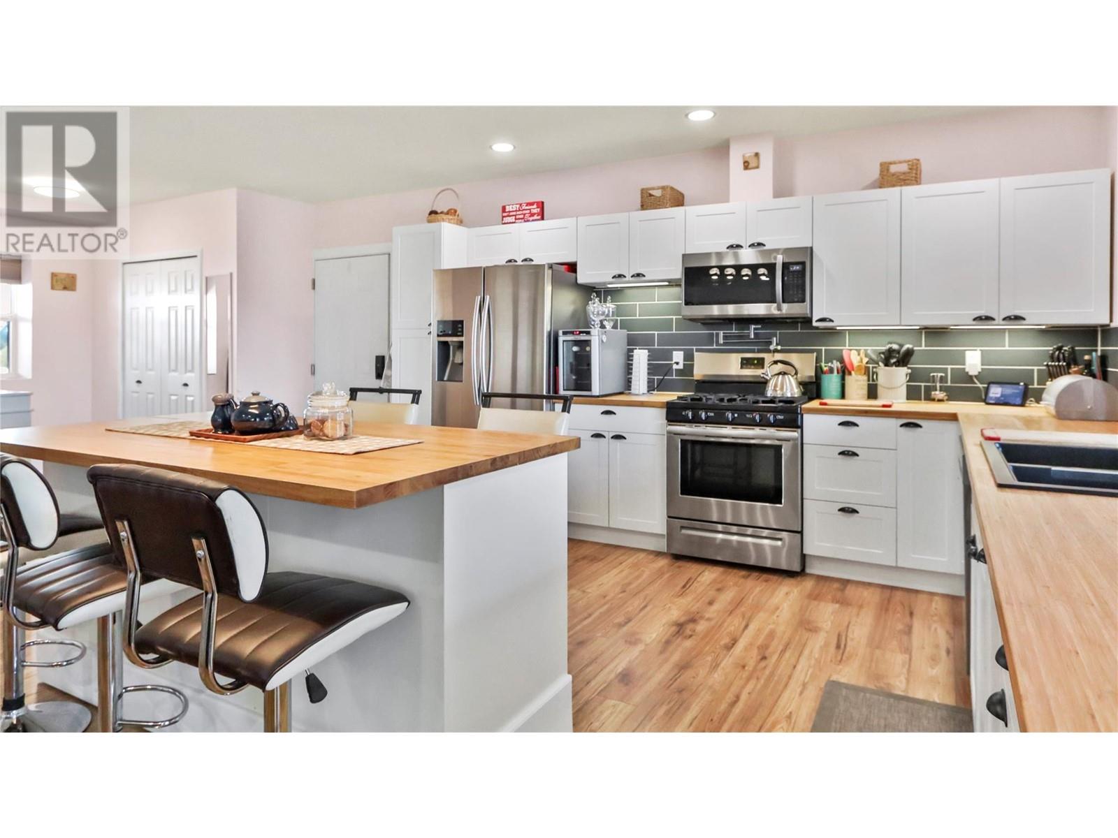295 Mule Deer Drive, Osoyoos, British Columbia  V0H 1V6 - Photo 5 - 10337730