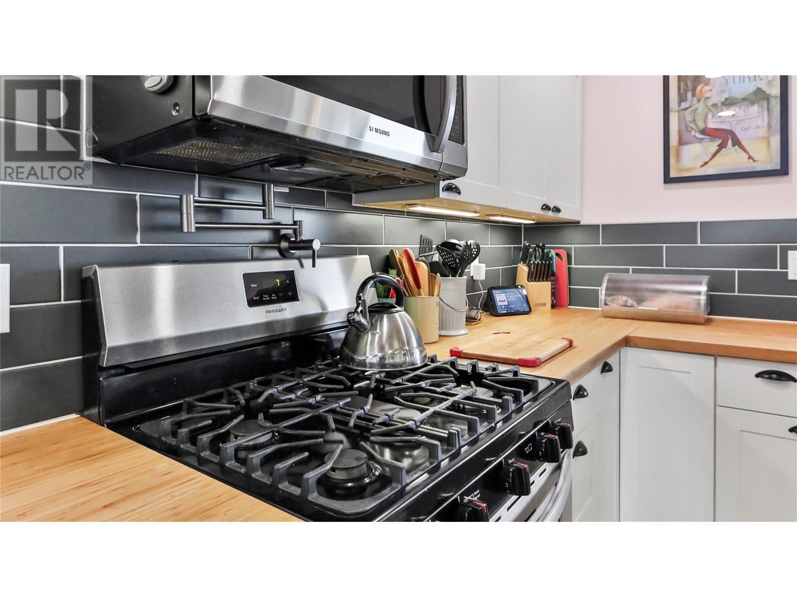 295 Mule Deer Drive, Osoyoos, British Columbia  V0H 1V6 - Photo 7 - 10337730