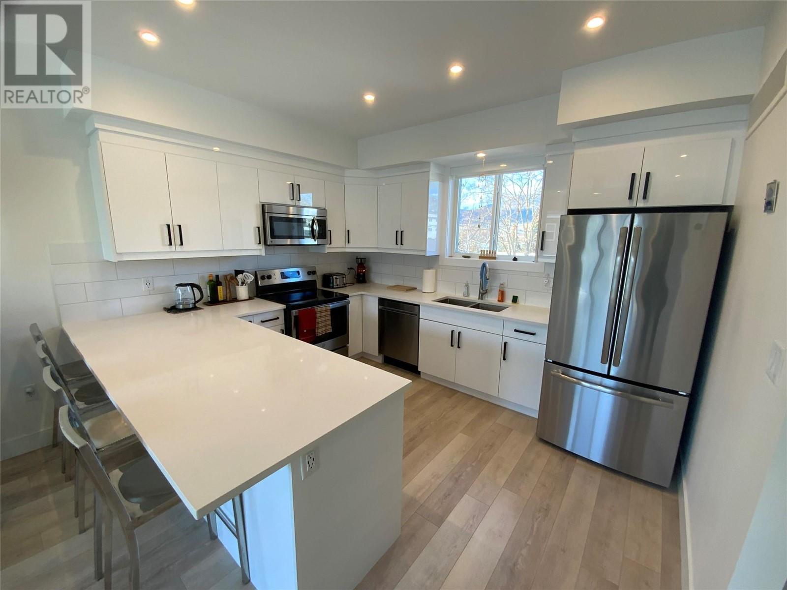 210 Scott Avenue Unit# 104, Penticton, British Columbia  V2A 2J5 - Photo 2 - 10337781