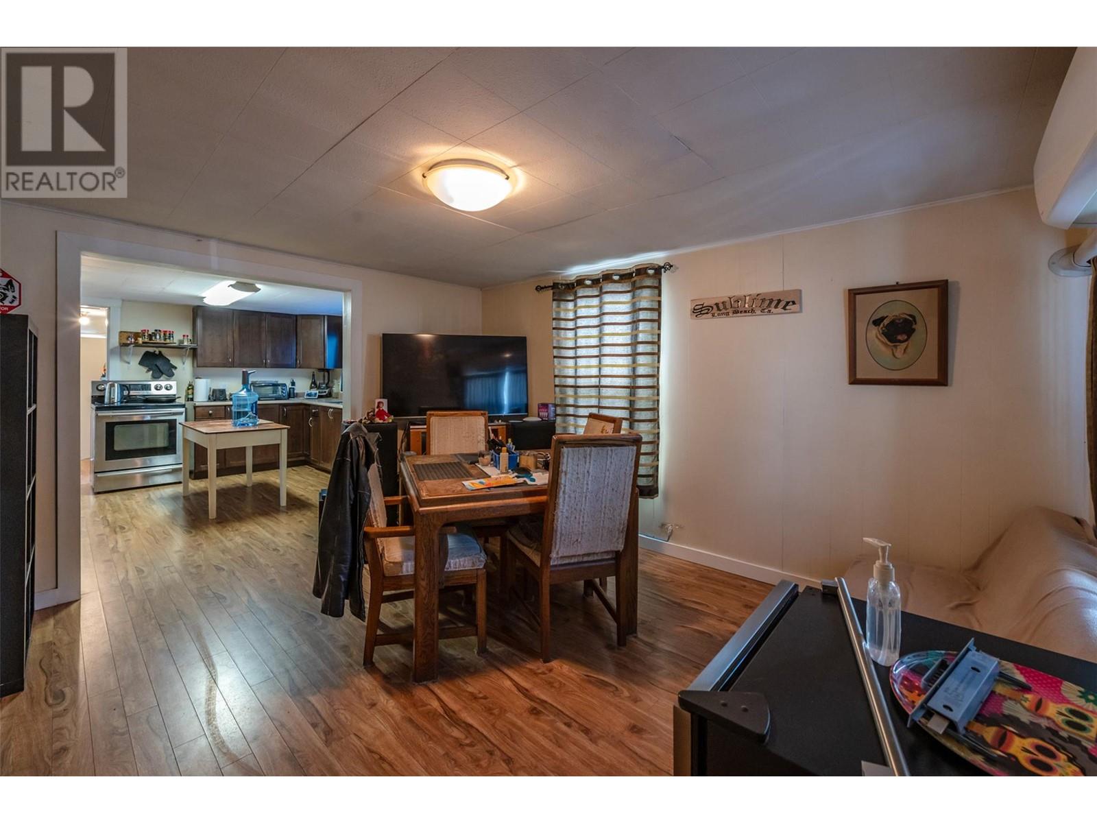 463 Heales Avenue, Penticton, British Columbia  V2A 1G5 - Photo 3 - 10337642