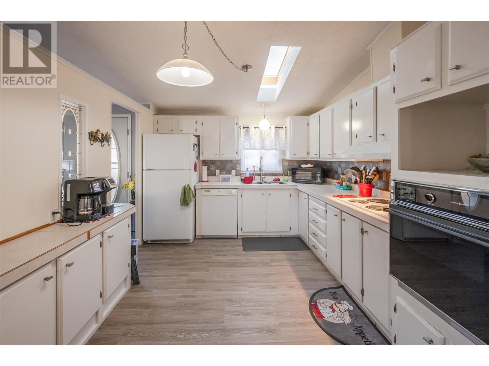 197 Dauphin Avenue Unit# 302, Penticton, British Columbia  V2A 3S3 - Photo 12 - 10337187