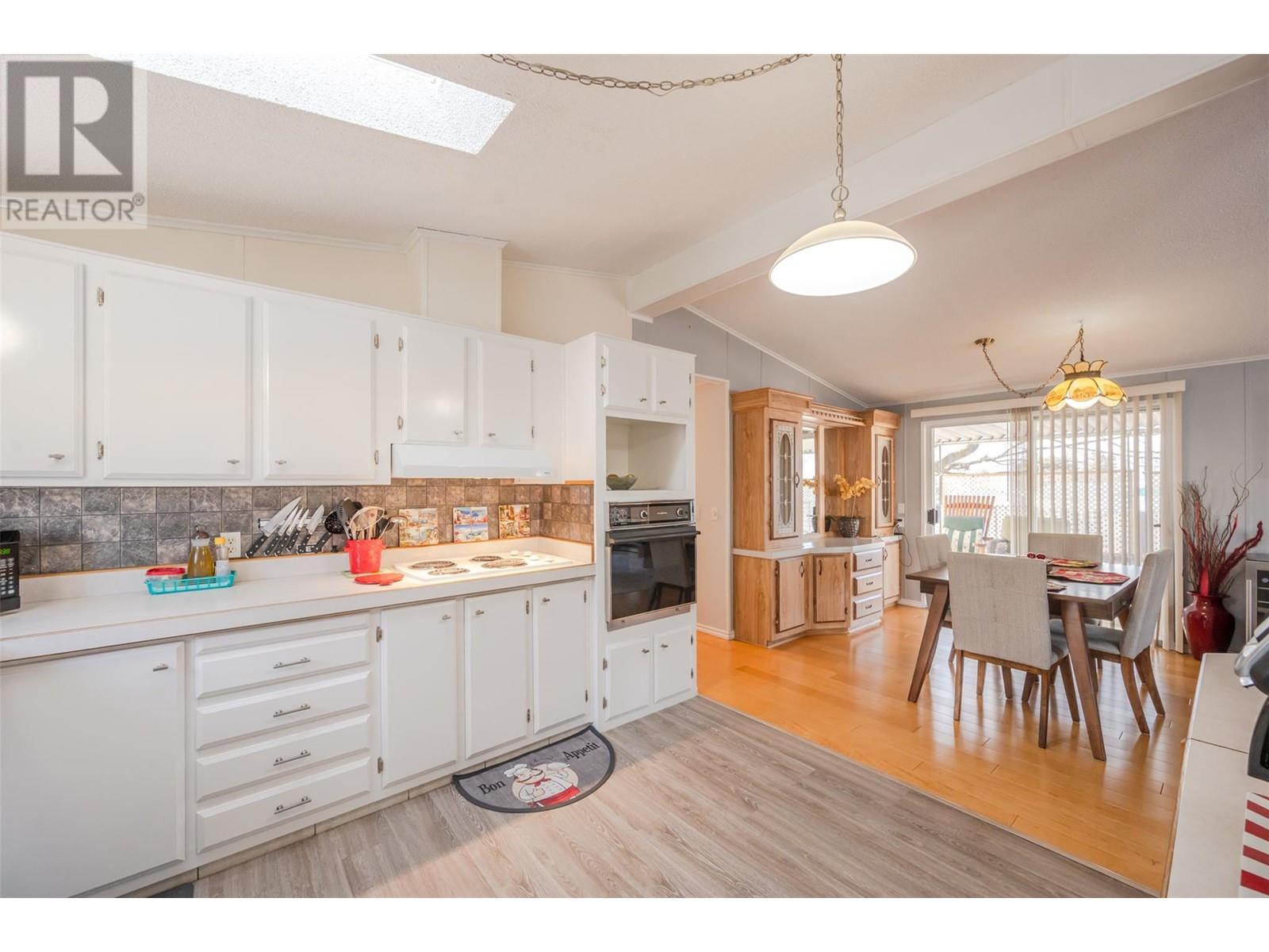 197 Dauphin Avenue Unit# 302, Penticton, British Columbia  V2A 3S3 - Photo 14 - 10337187