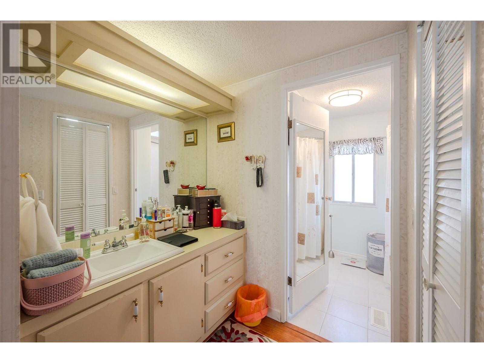 197 Dauphin Avenue Unit# 302, Penticton, British Columbia  V2A 3S3 - Photo 24 - 10337187