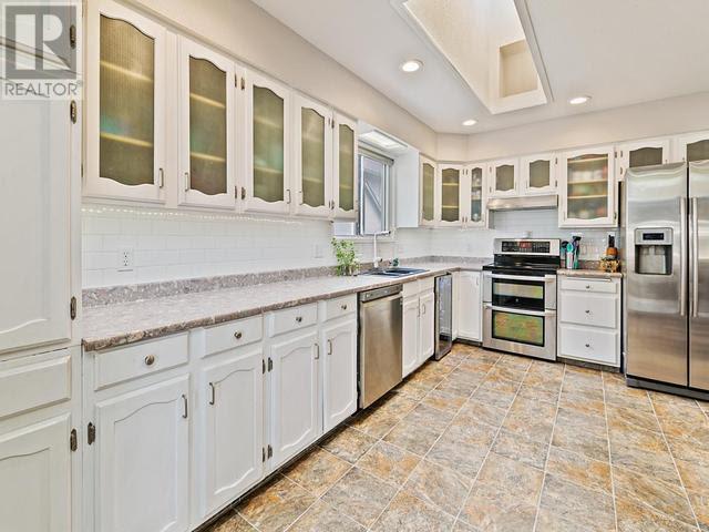 6242 Kootenay Street, Oliver, British Columbia  V0H 1T0 - Photo 7 - 10337135