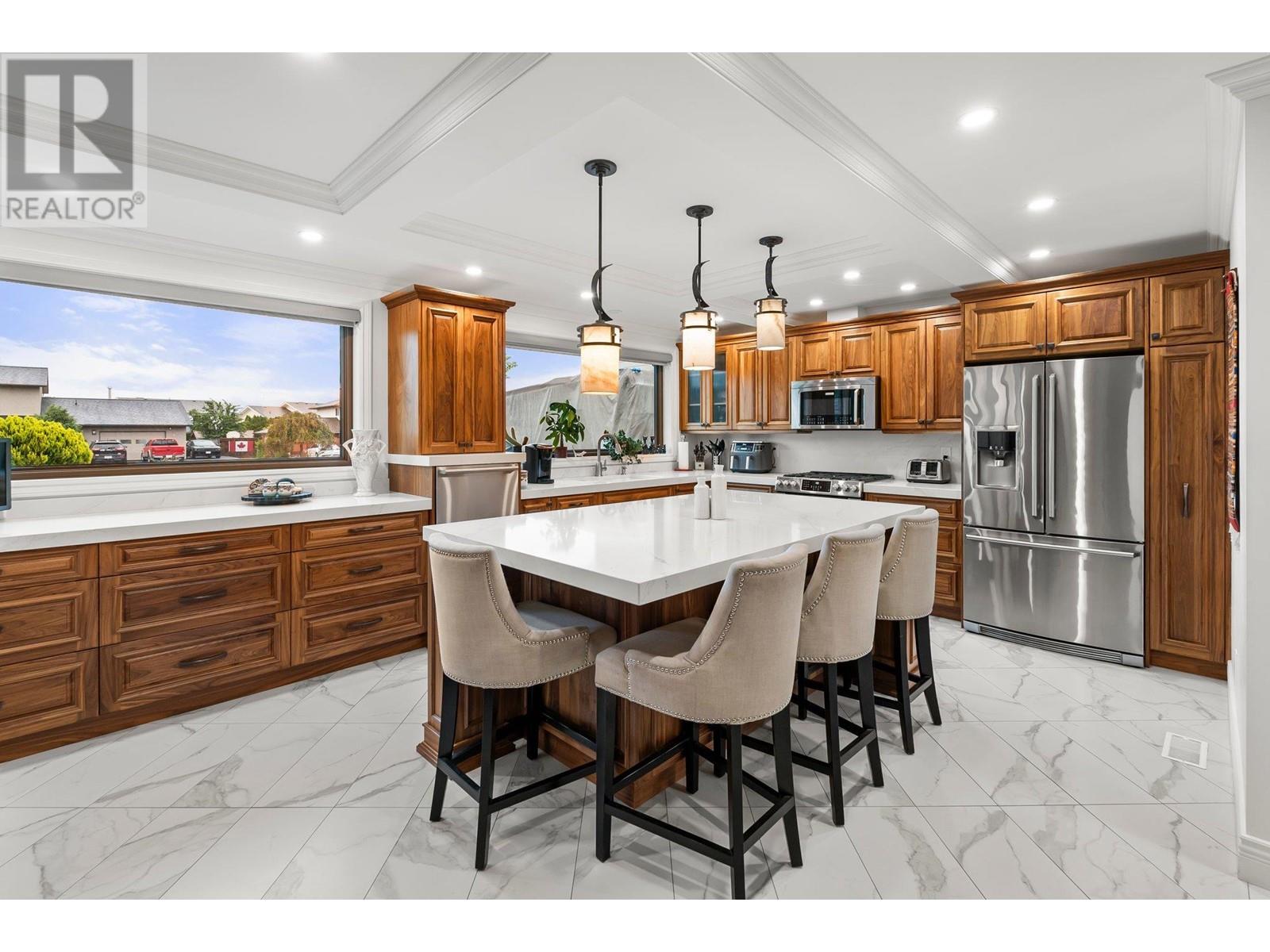 146 Yorkton Avenue, Penticton, British Columbia  V2A 3V2 - Photo 5 - 10337772